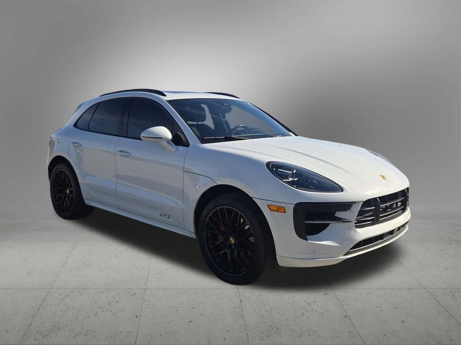 Thumbnail: 2020 Porsche Macan - 8