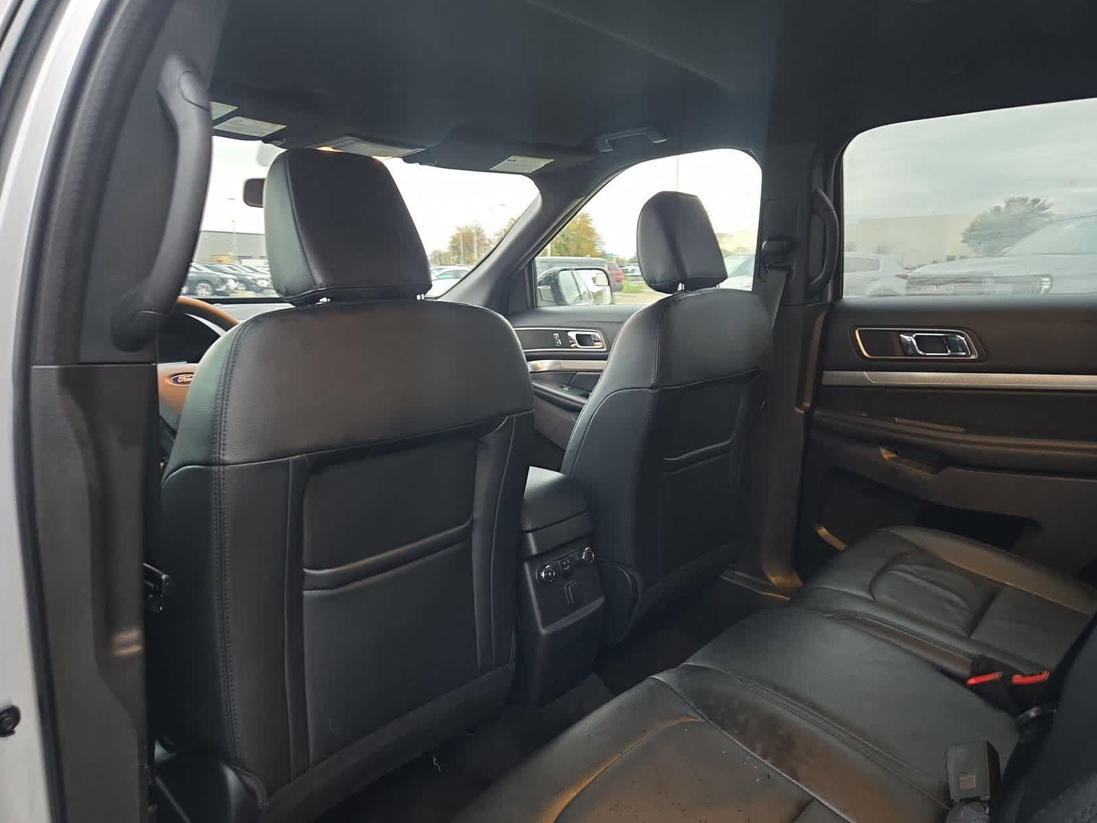 Thumbnail: 2018 Ford Explorer - 17