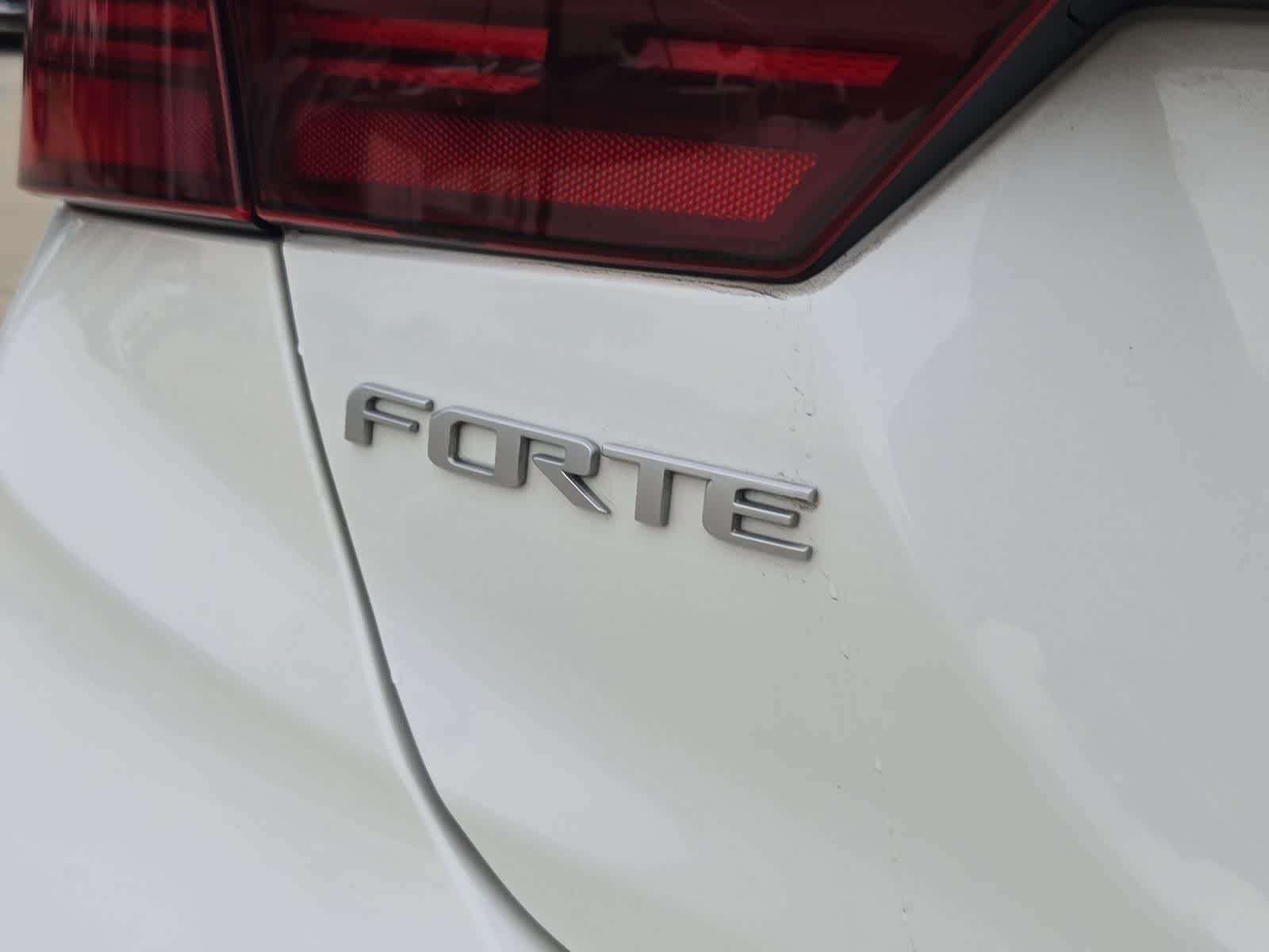 Thumbnail: 2023 Kia Forte - 12