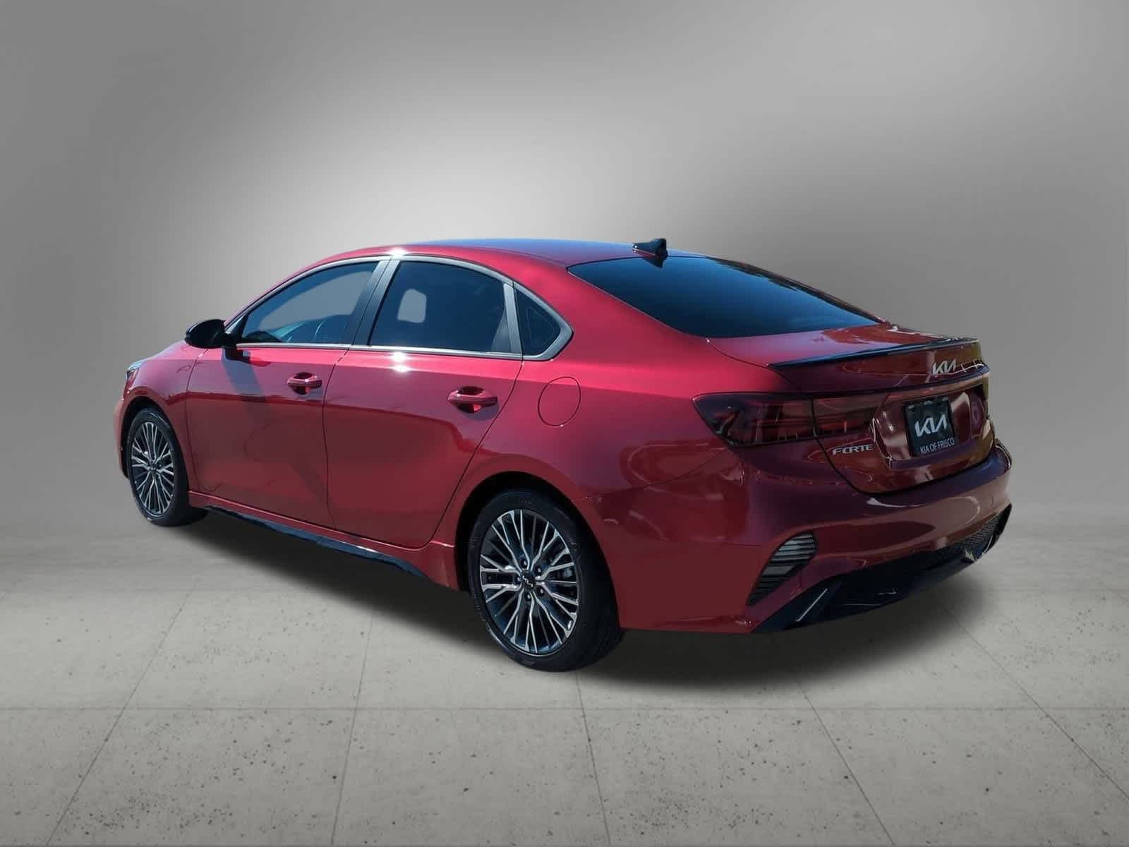 2024 Kia Forte GT-Line photo 4