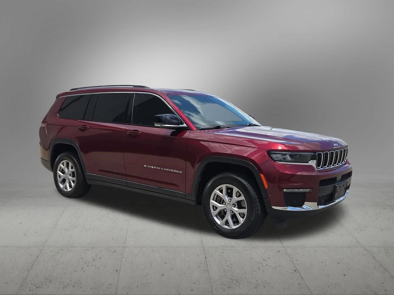 Thumbnail: 2022 Jeep Grand Cherokee - 8