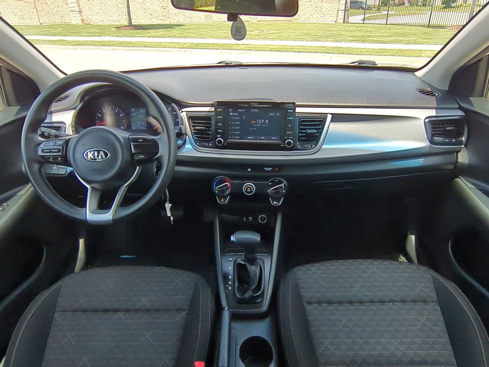 Thumbnail: 2020 Kia Rio - 14