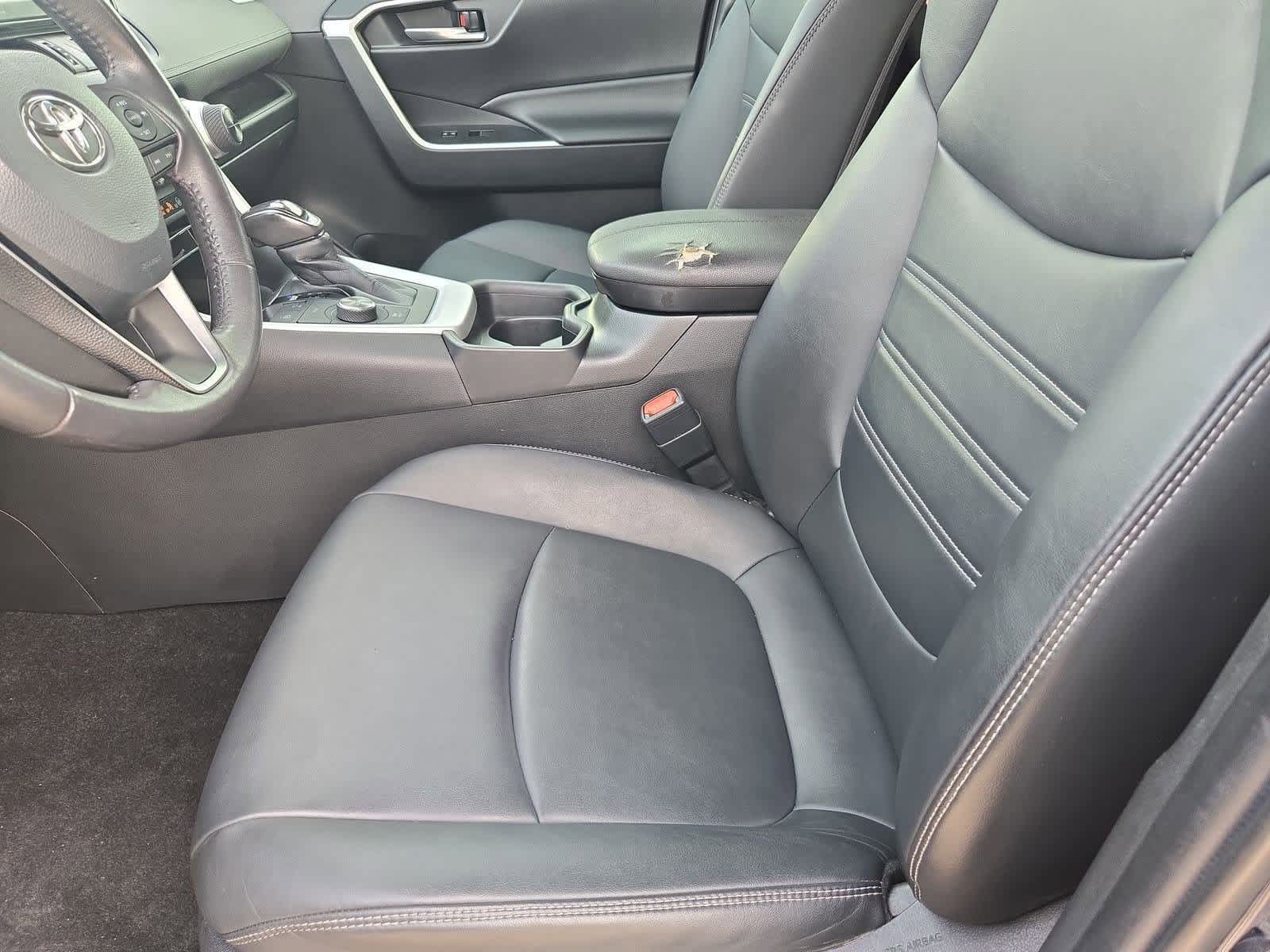 Thumbnail: 2021 Toyota RAV4 - 15