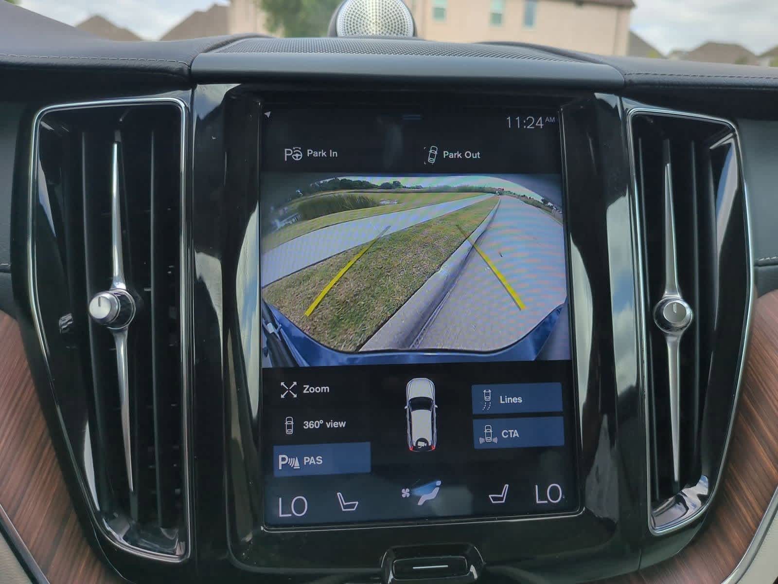 Thumbnail: 2019 Volvo XC60 - 30