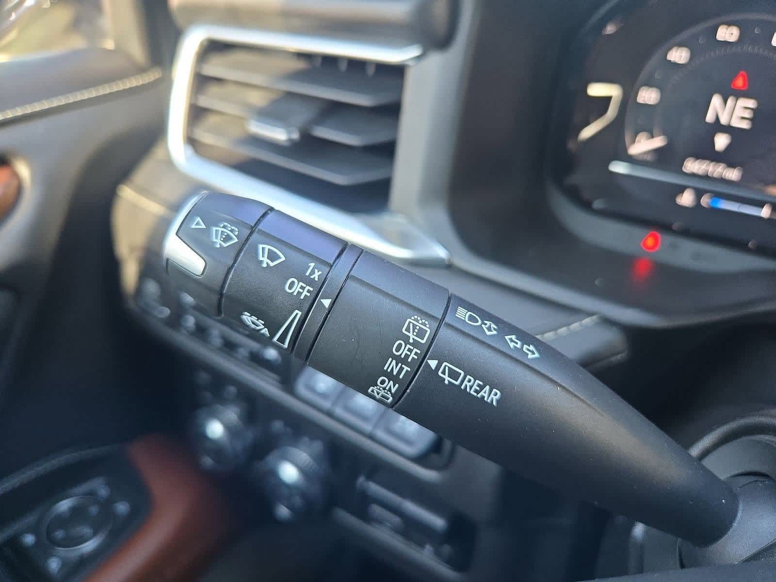 Thumbnail: 2023 GMC Yukon XL - 27