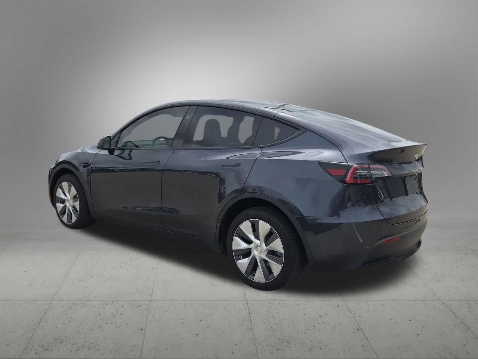 Thumbnail: 2024 Tesla Model Y - 3