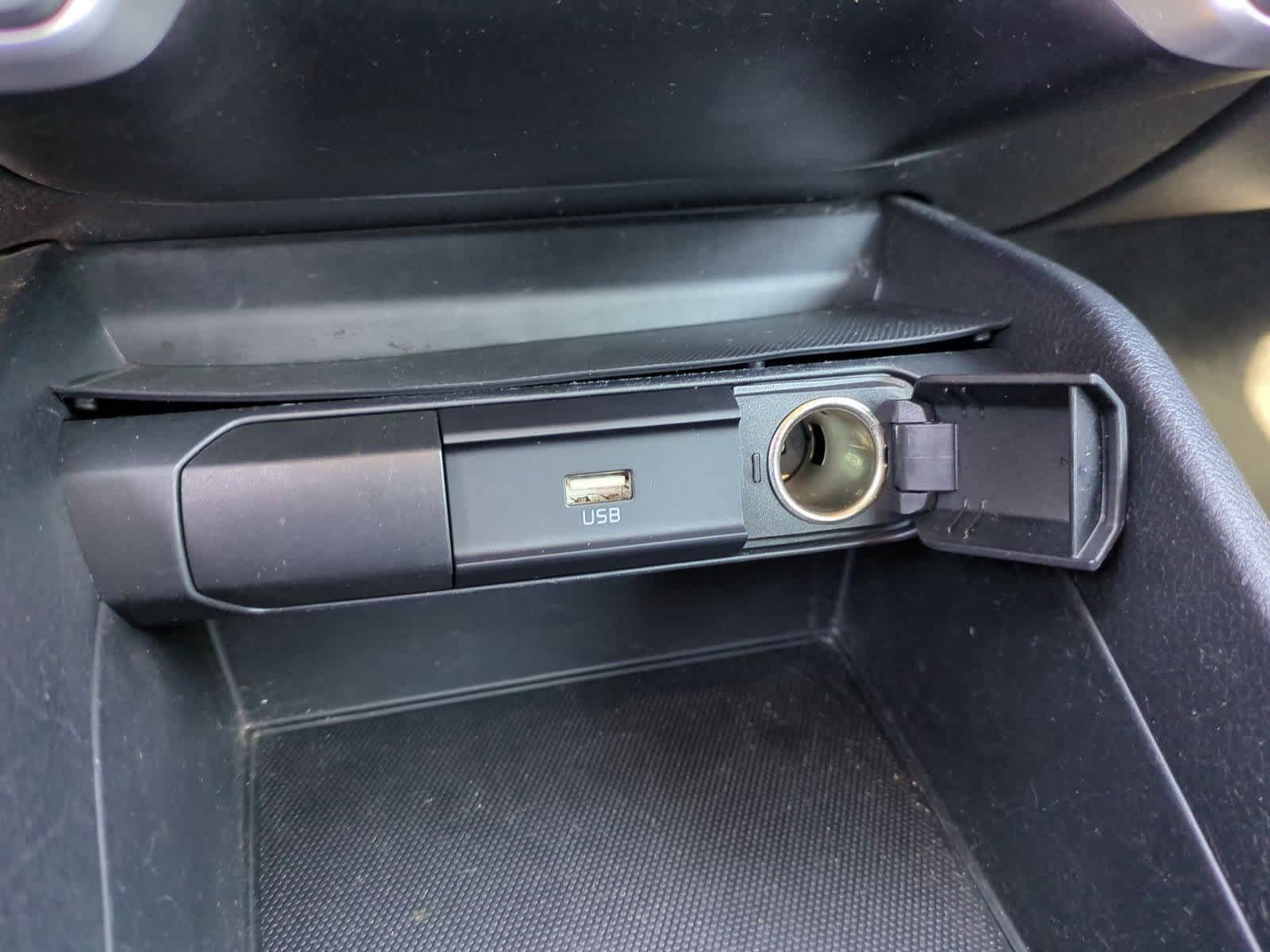 Thumbnail: 2023 Kia Rio - 28