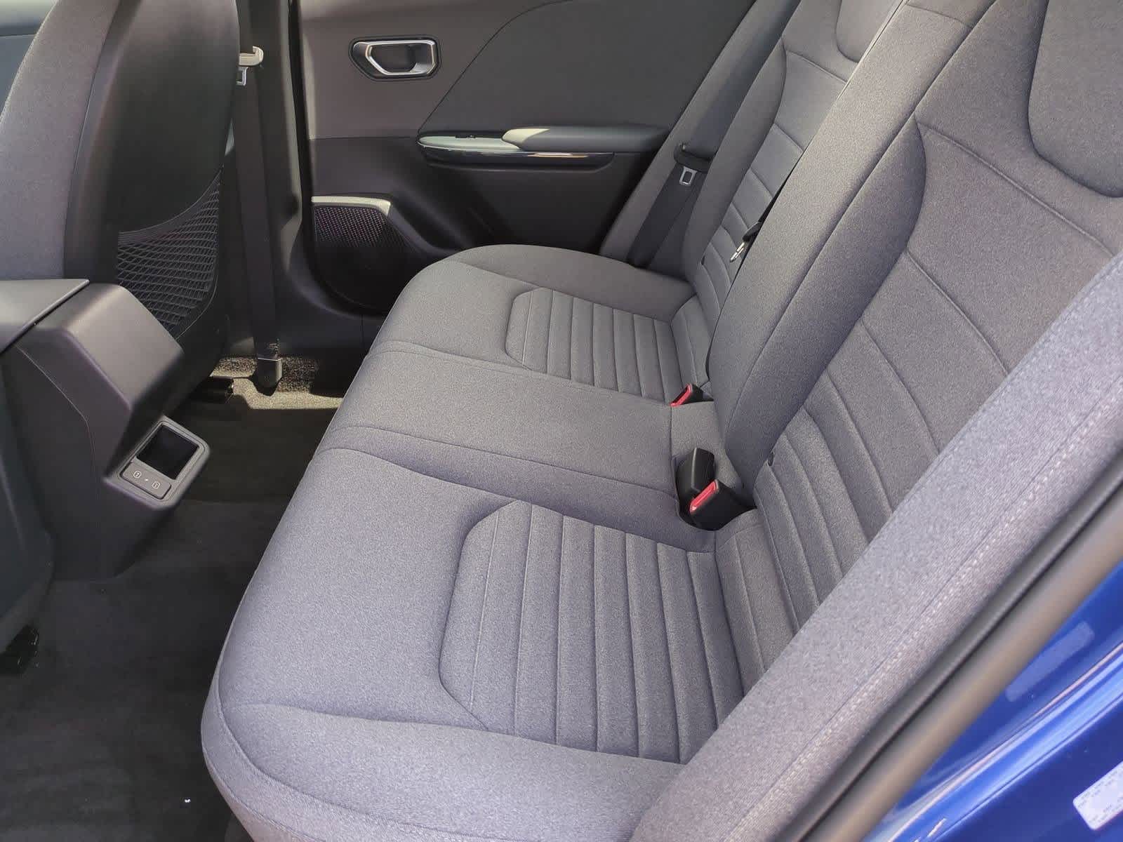 2025 Kia K4 EX 18