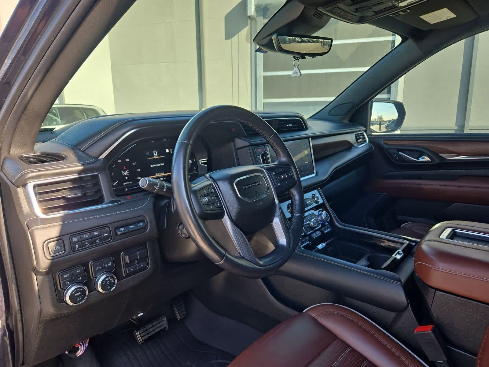 Thumbnail: 2023 GMC Yukon XL - 2