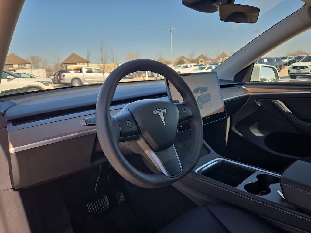 Used 2024 Tesla Model Y SUV