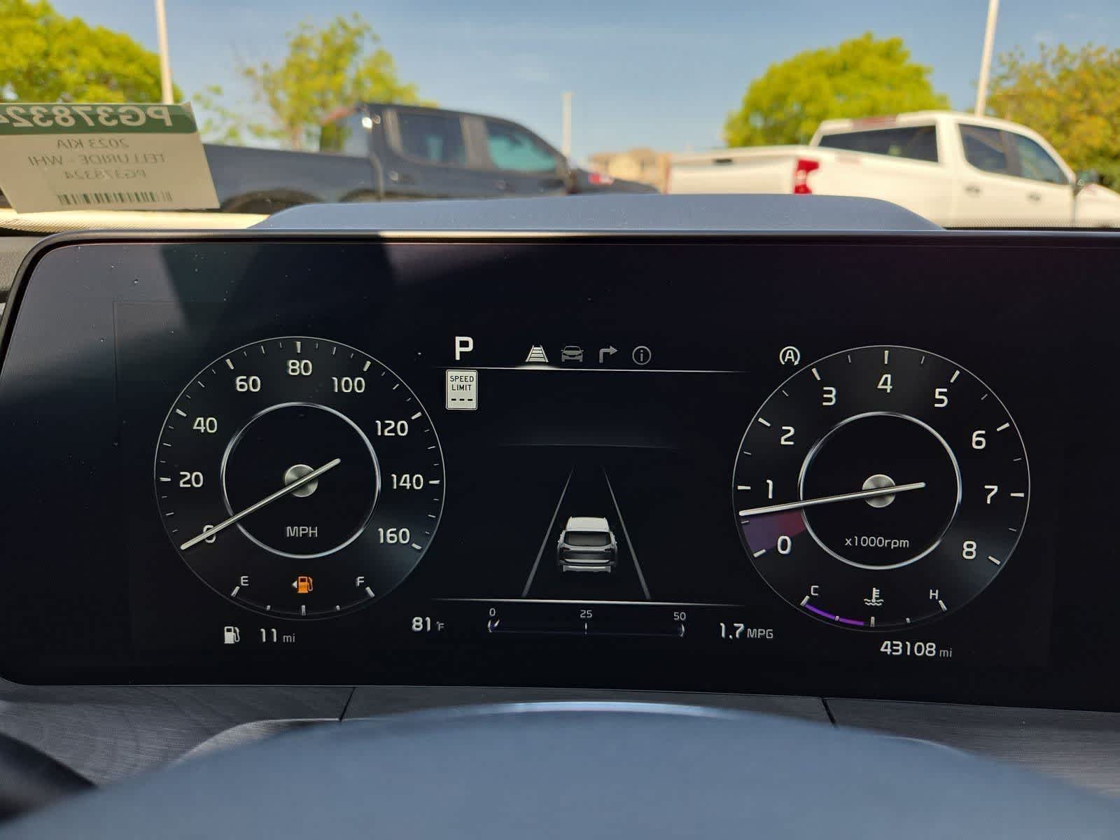 Thumbnail: 2023 Kia Telluride - 33