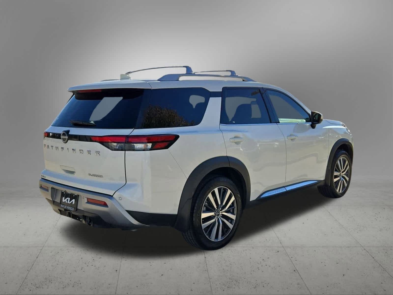 Thumbnail: 2022 Nissan Pathfinder - 6