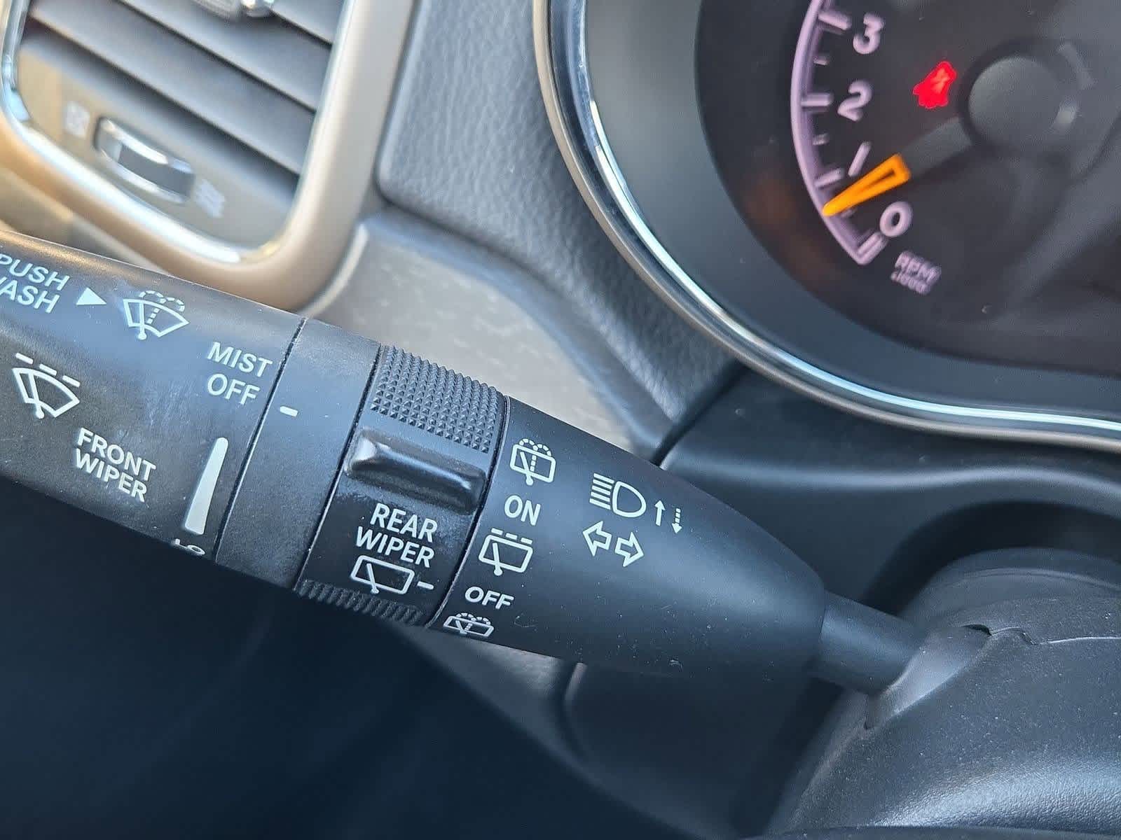 Thumbnail: 2016 Jeep Grand Cherokee - 26