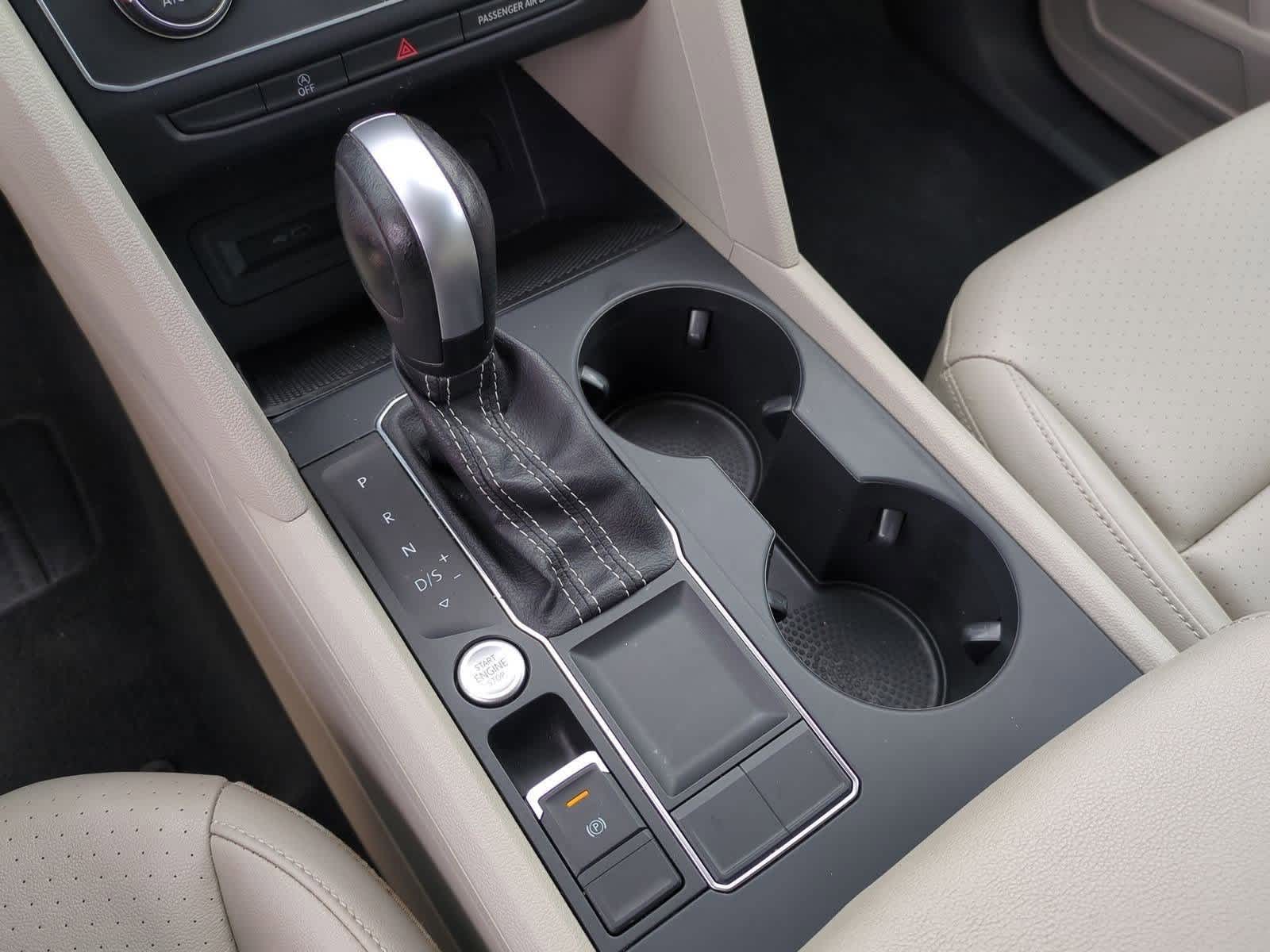 Thumbnail: 2022 Volkswagen Atlas - 29