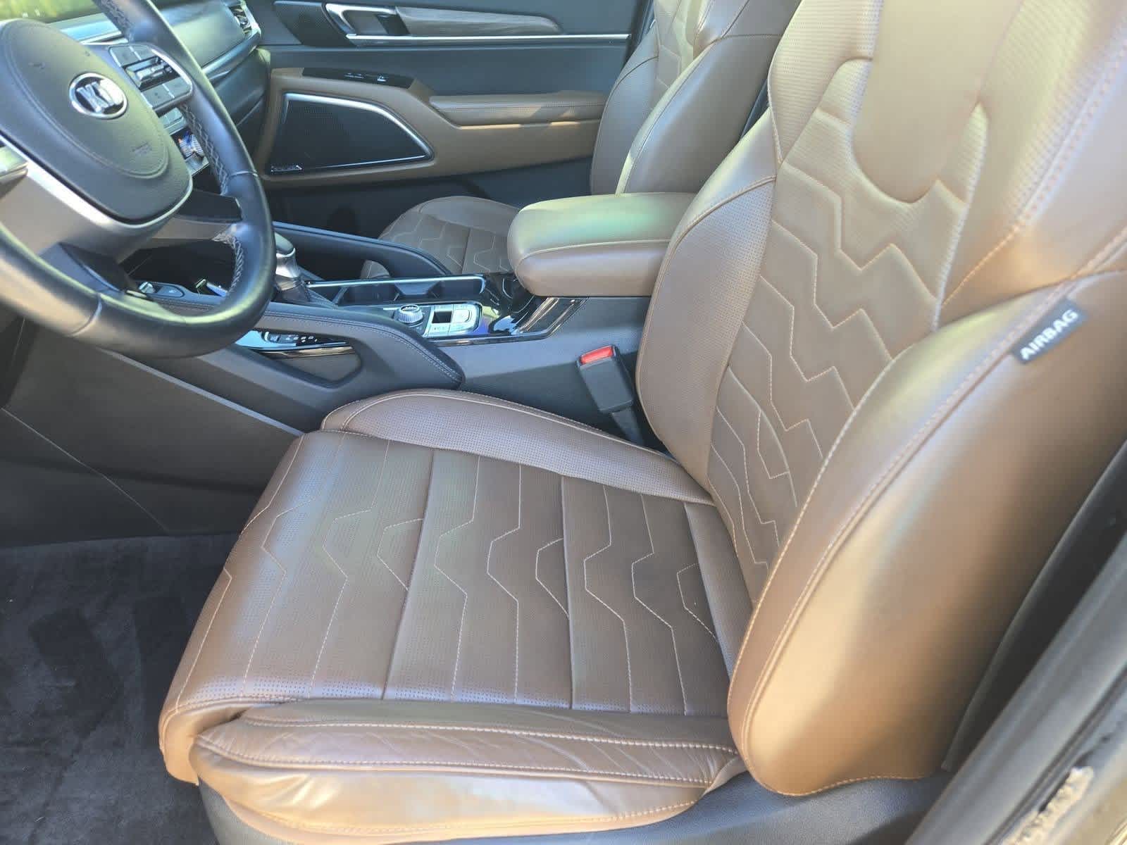 Thumbnail: 2020 Kia Telluride - 15