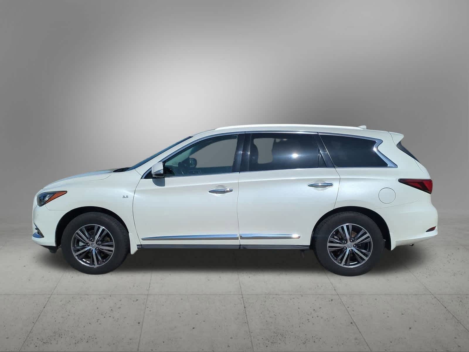 Thumbnail: 2017 INFINITI QX60 - 3
