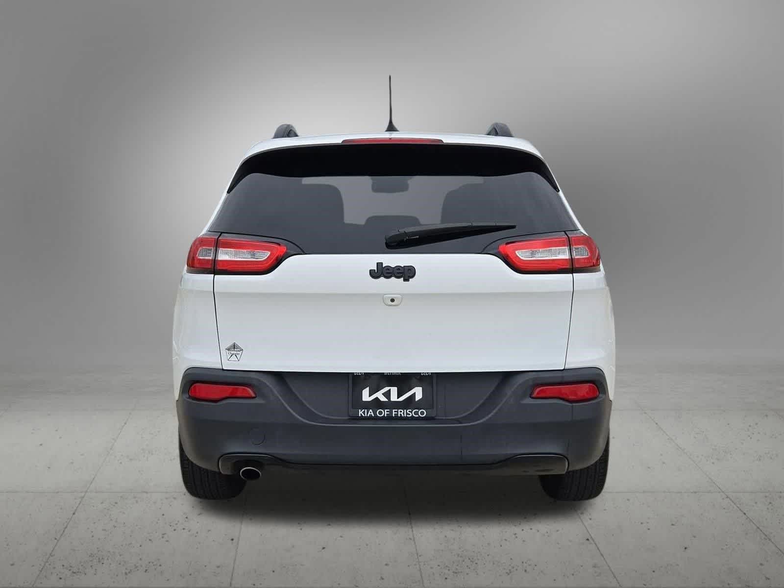 Thumbnail: 2017 Jeep Cherokee - 5