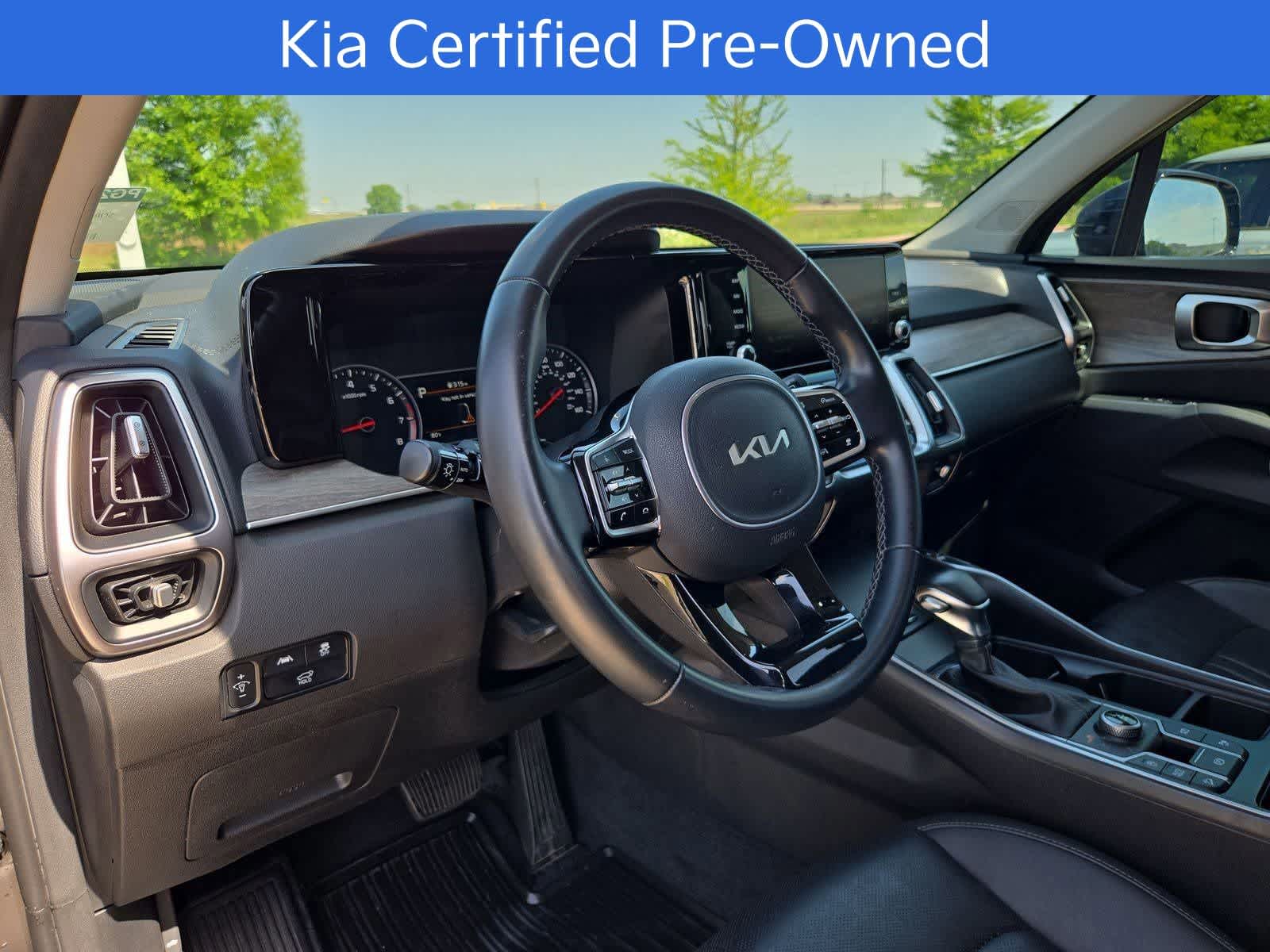 Thumbnail: 2023 Kia Sorento - 2