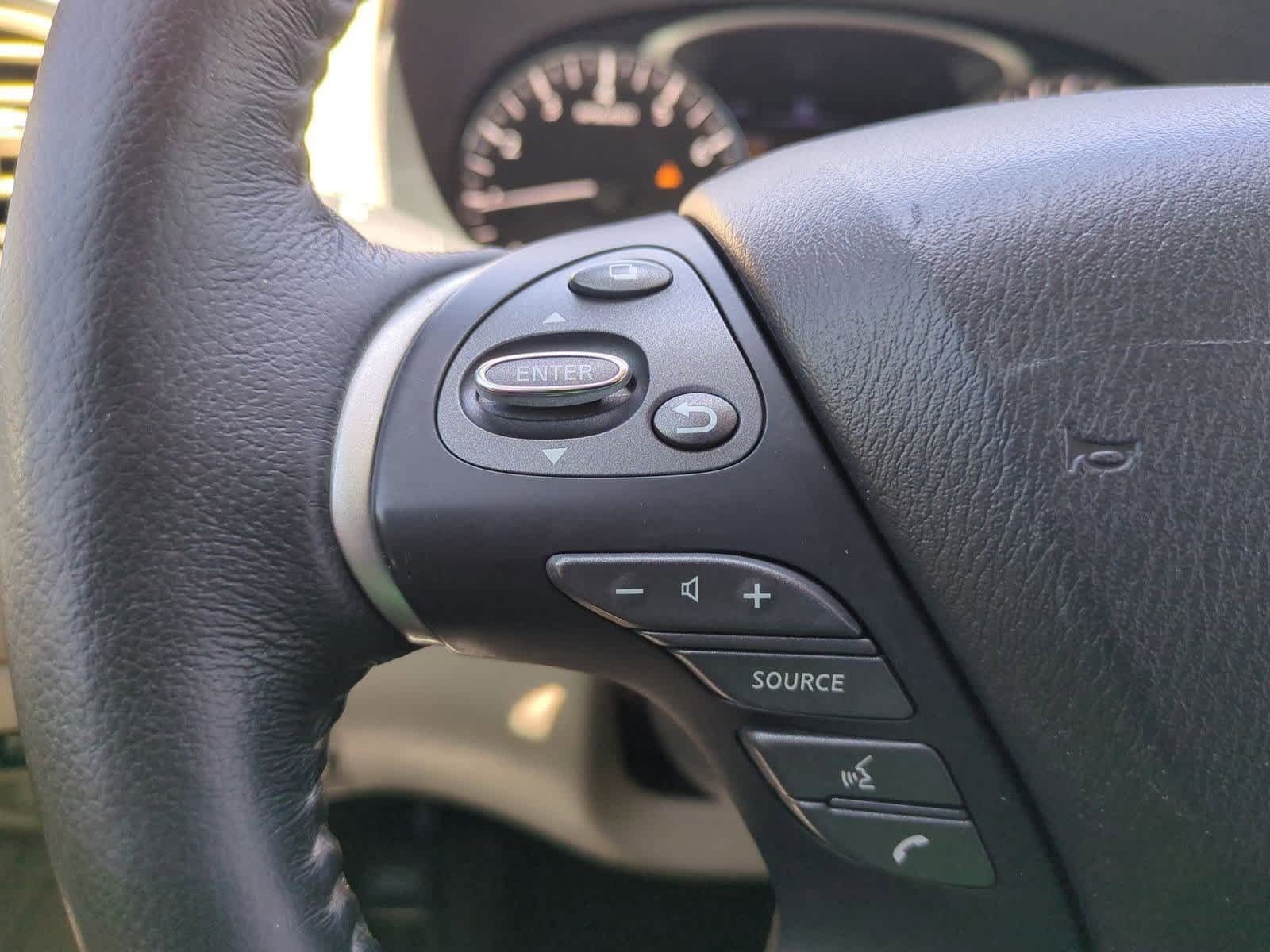 Thumbnail: 2020 Nissan Pathfinder - 22