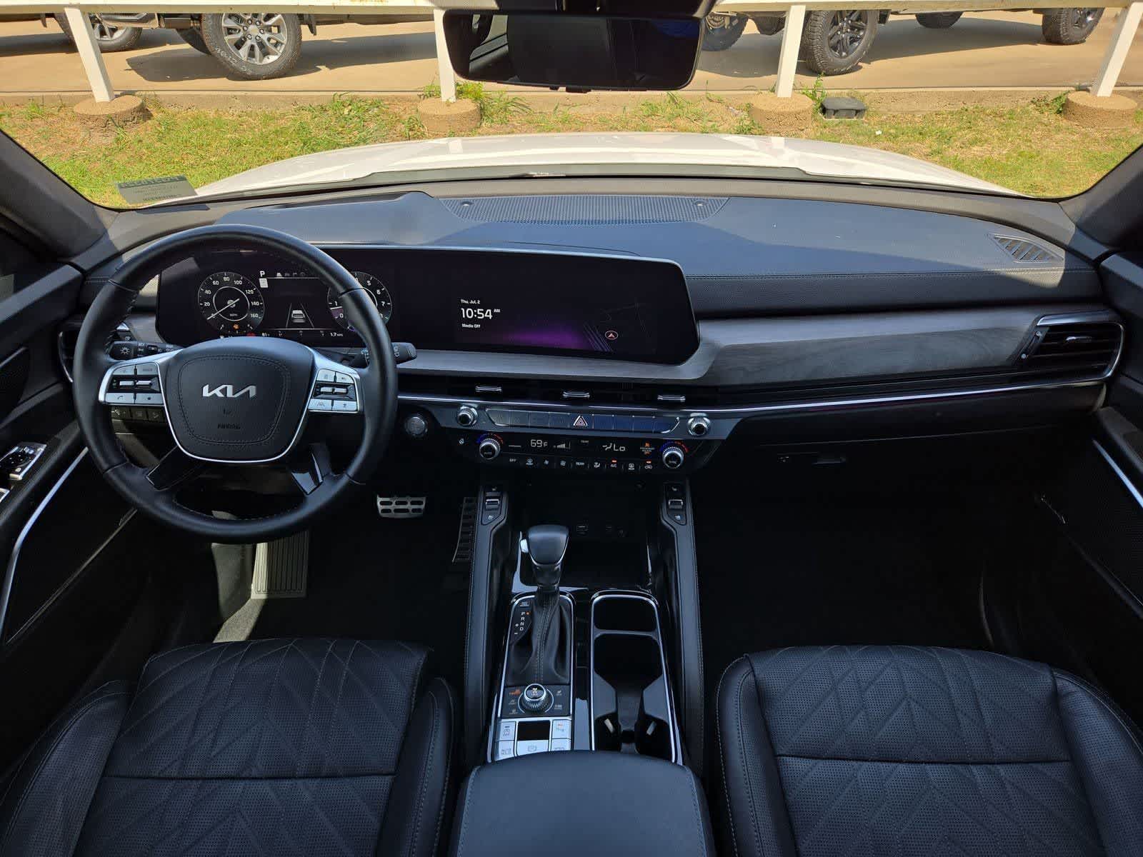 Thumbnail: 2023 Kia Telluride - 13