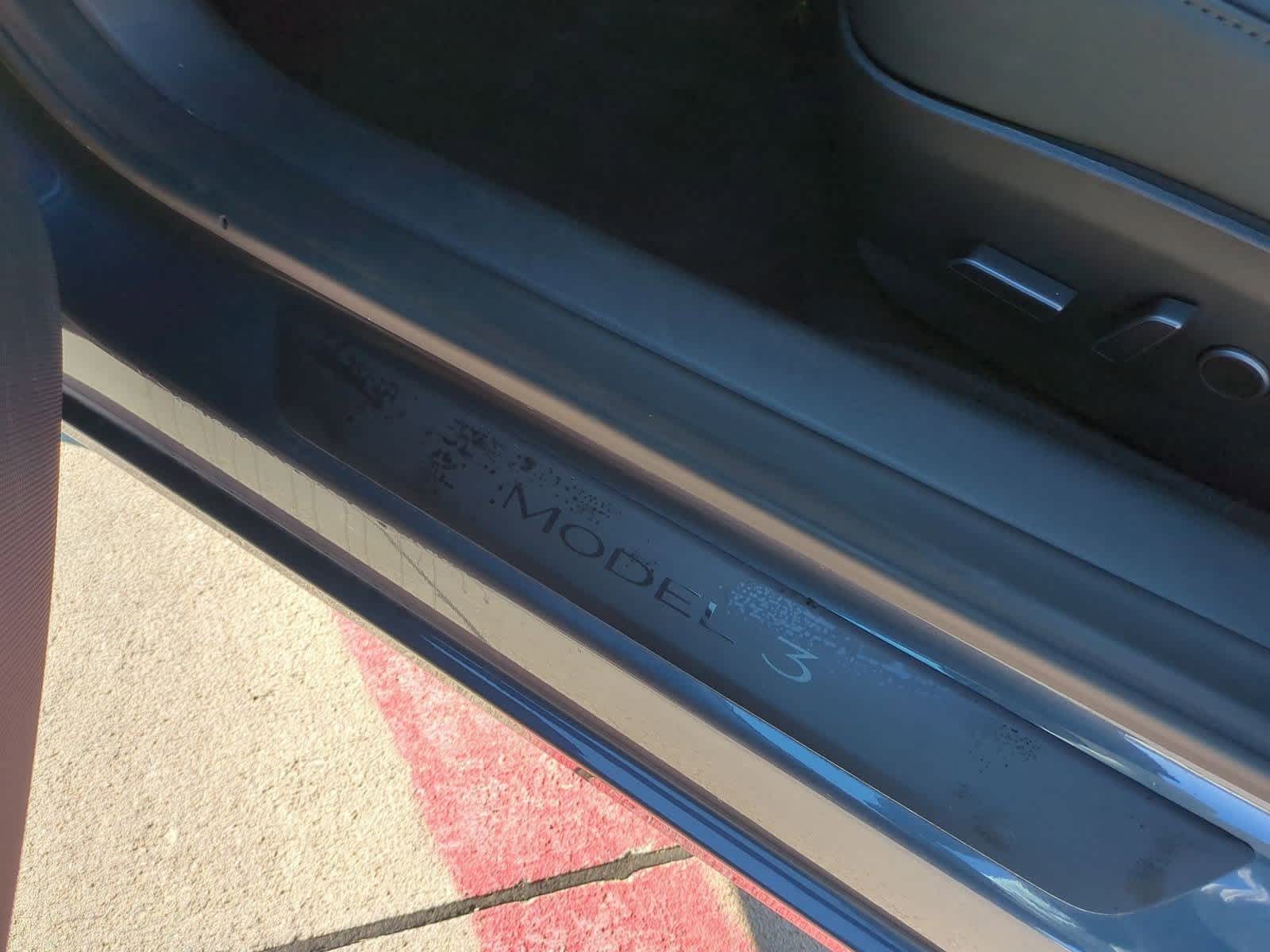 Thumbnail: 2023 Tesla Model 3 - 11