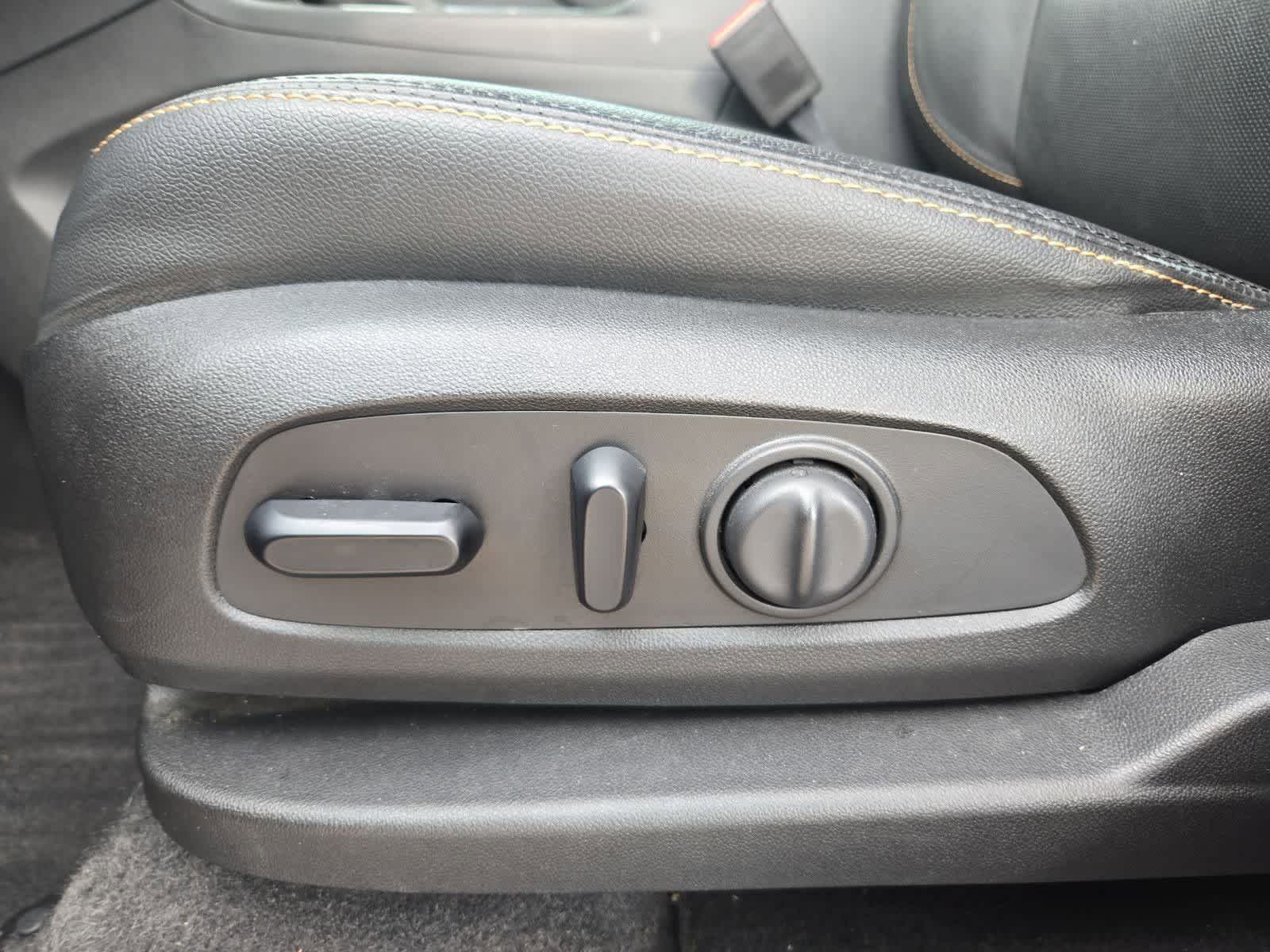 Thumbnail: 2020 Chevrolet Equinox - 15