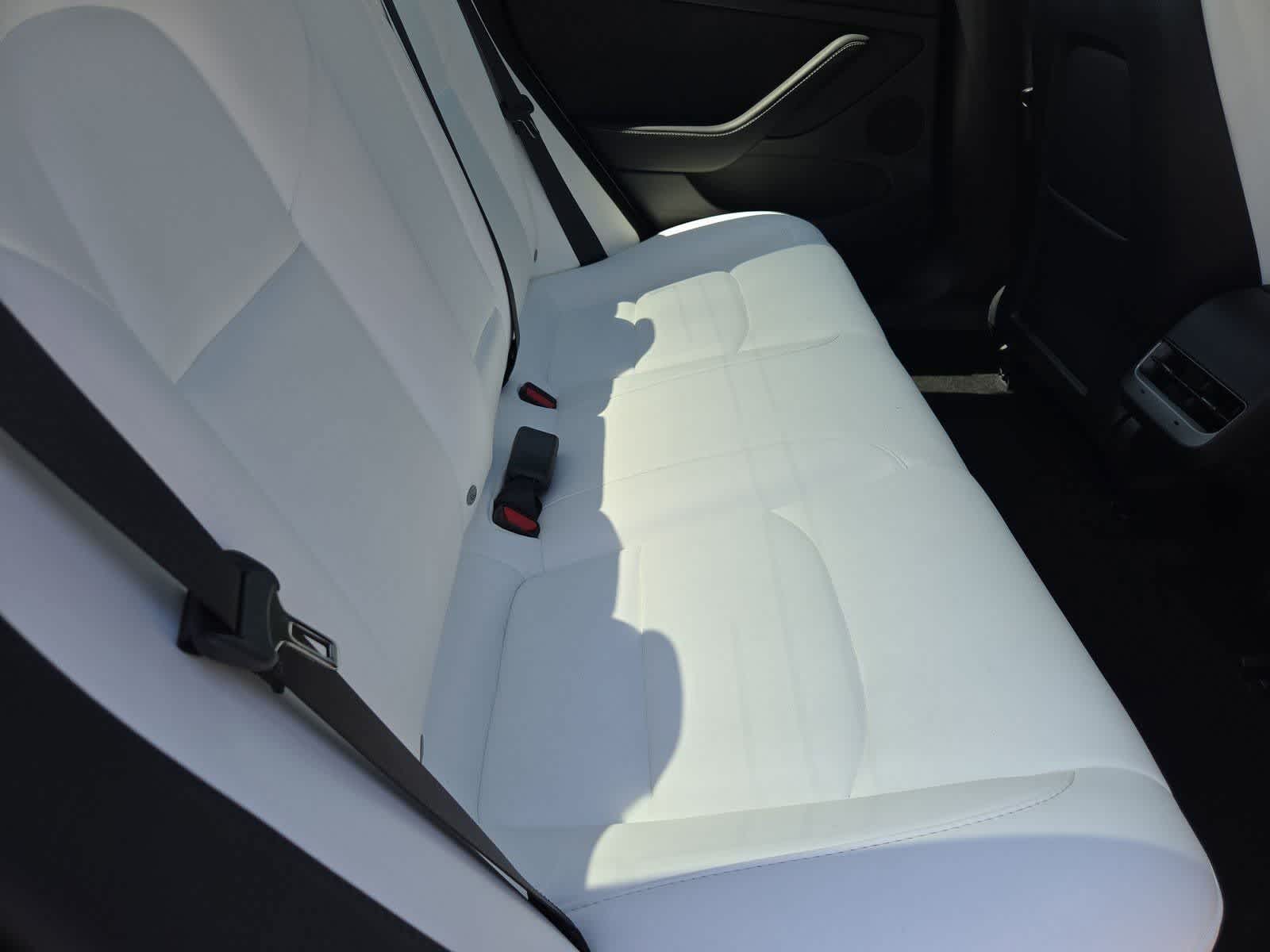 Thumbnail: 2023 Tesla Model 3 - 17