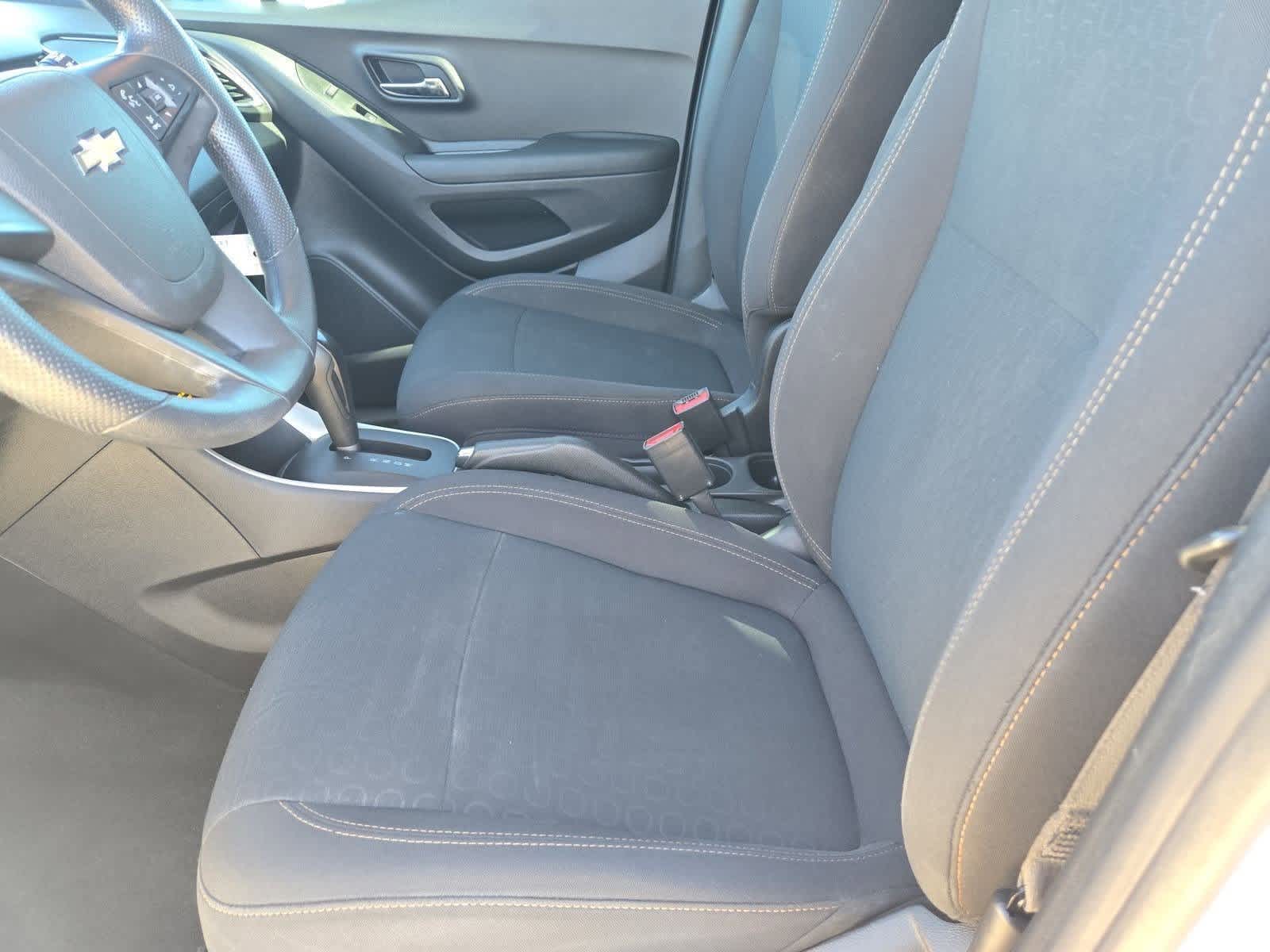 Thumbnail: 2020 Chevrolet Trax - 14