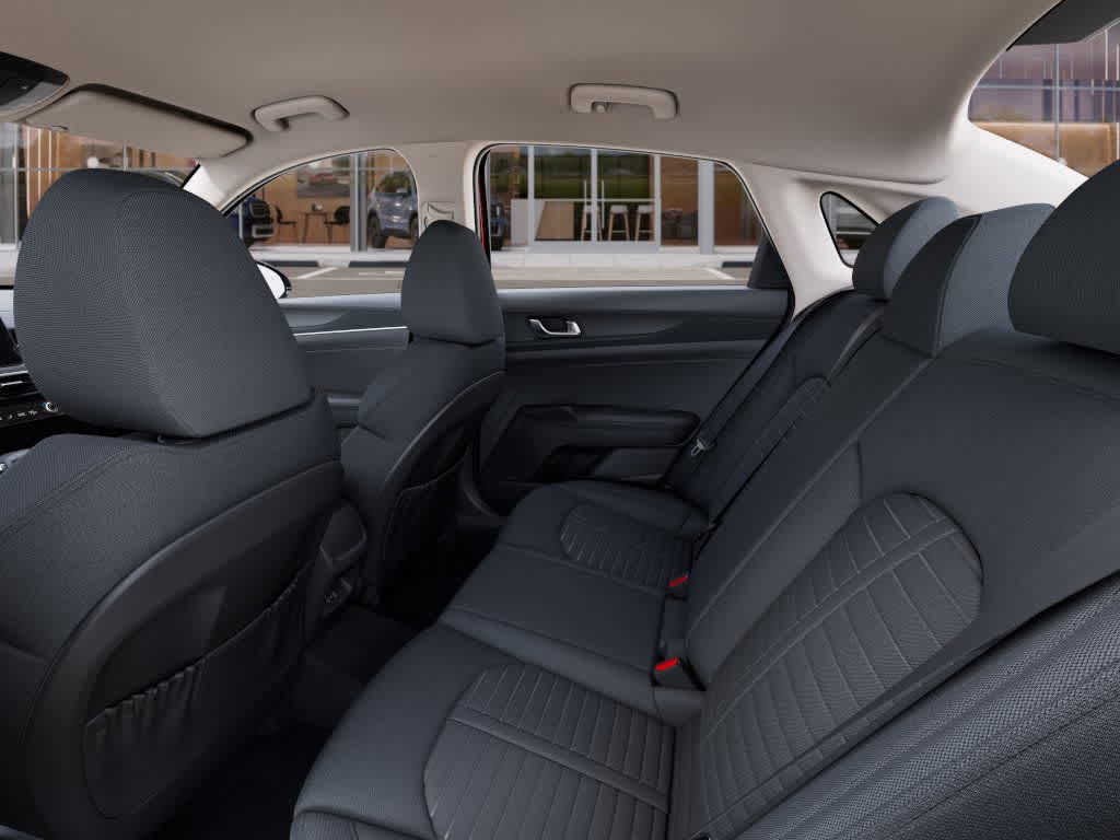 Thumbnail: 2025 Kia K5 - 18