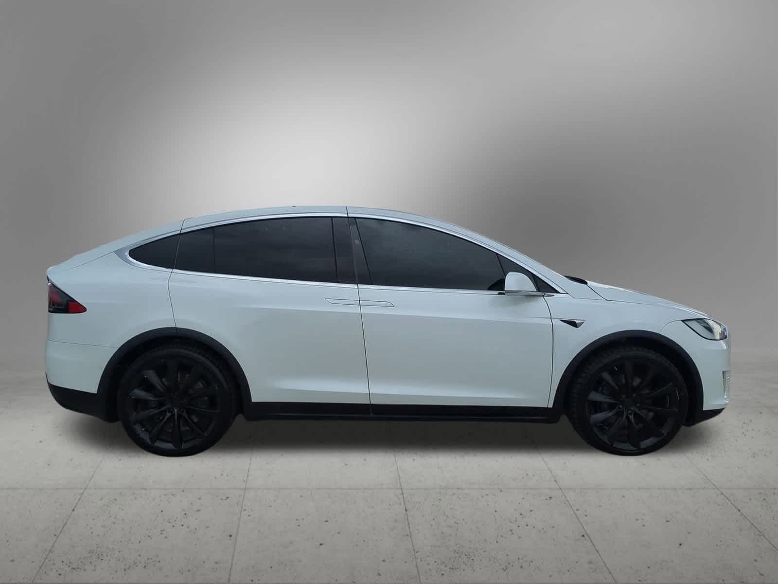 Thumbnail: 2021 Tesla Model X - 7