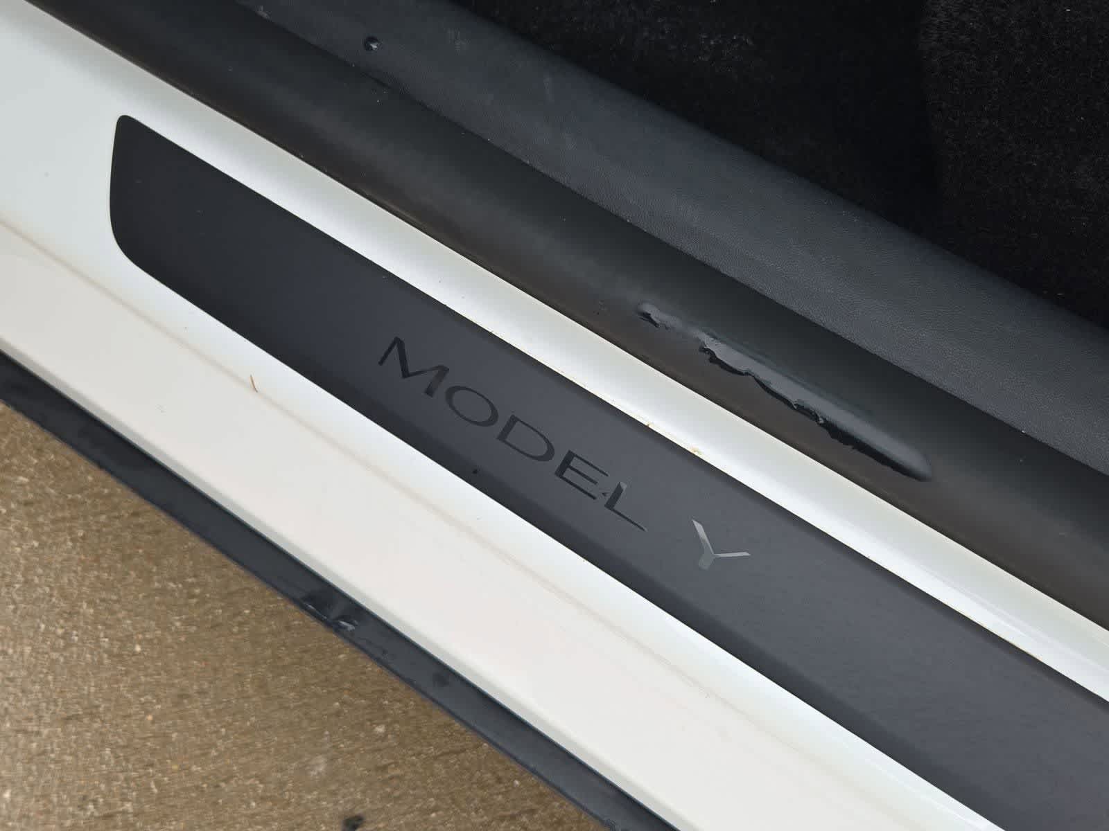 Thumbnail: 2022 Tesla Model Y - 11