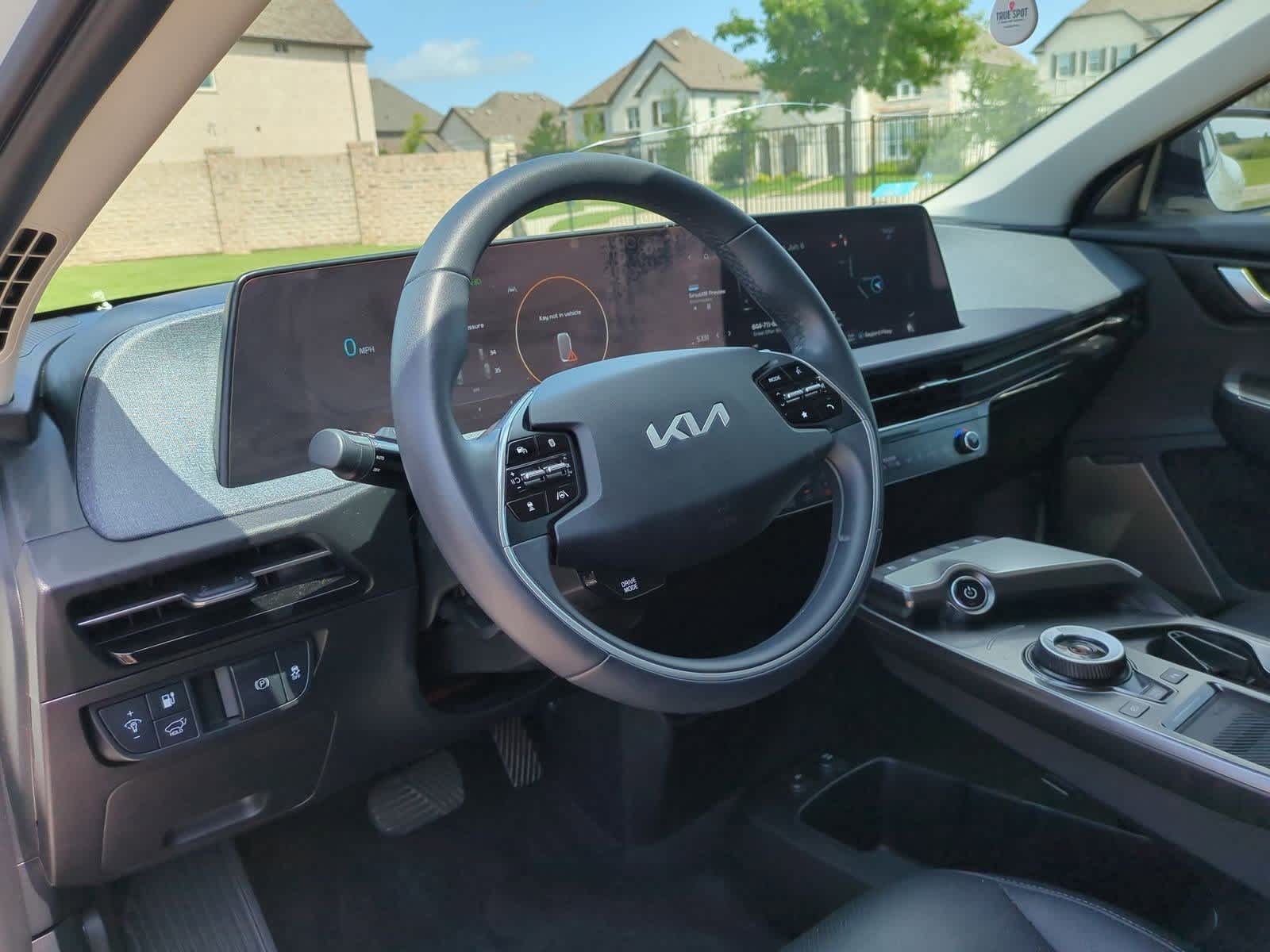 2022 Kia EV6 Wind 2