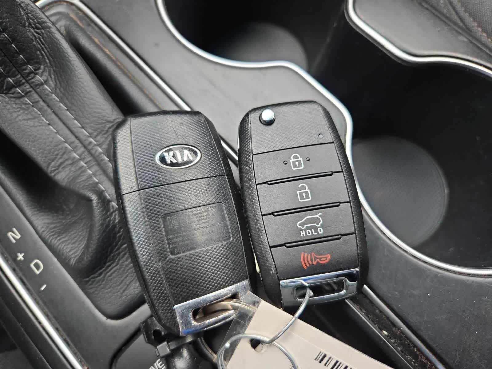 Thumbnail: 2016 Kia Sorento - 31