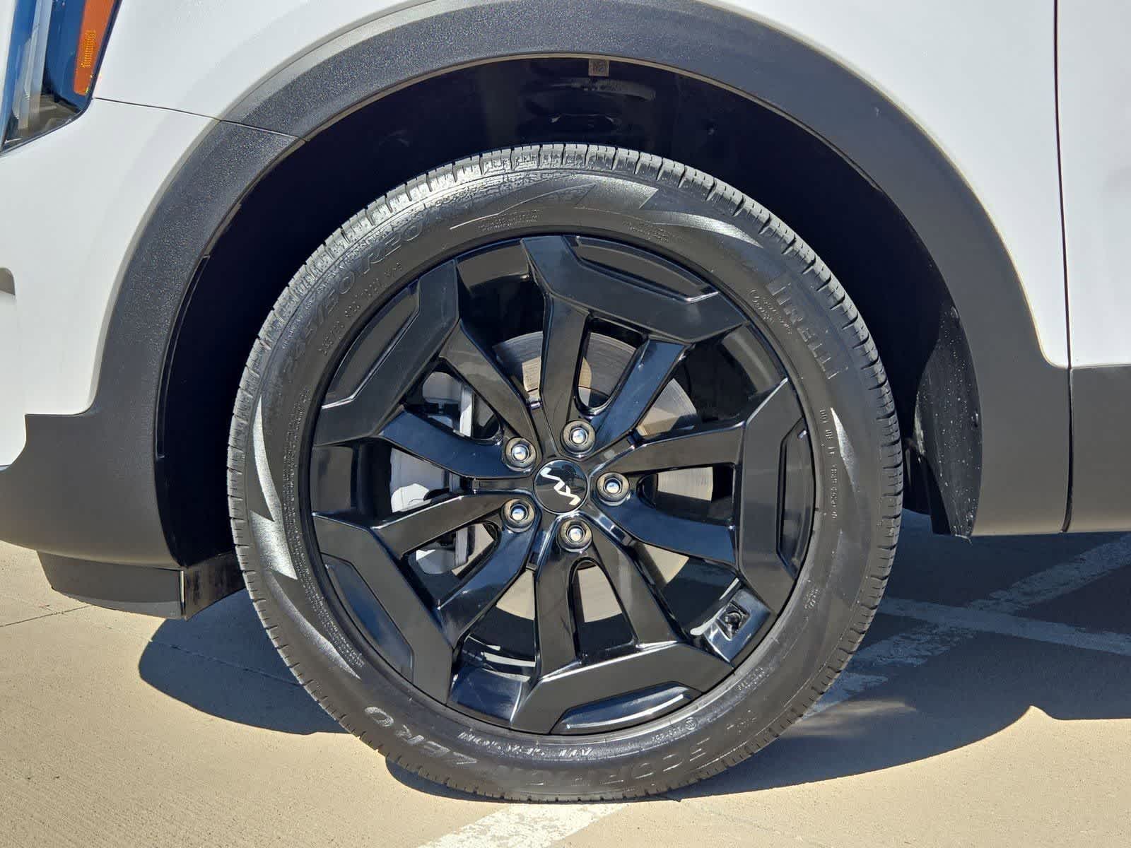 Thumbnail: 2024 Kia Telluride - 12