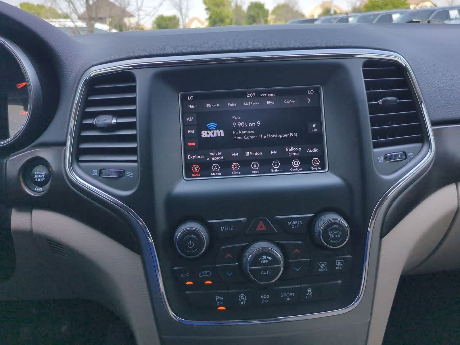Thumbnail: 2018 Jeep Grand Cherokee - 27