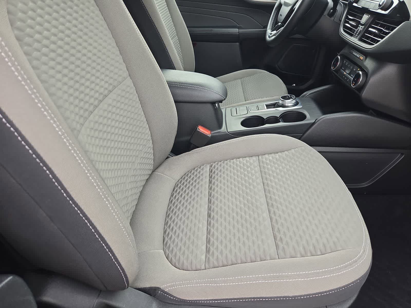 Thumbnail: 2022 Ford Escape - 19