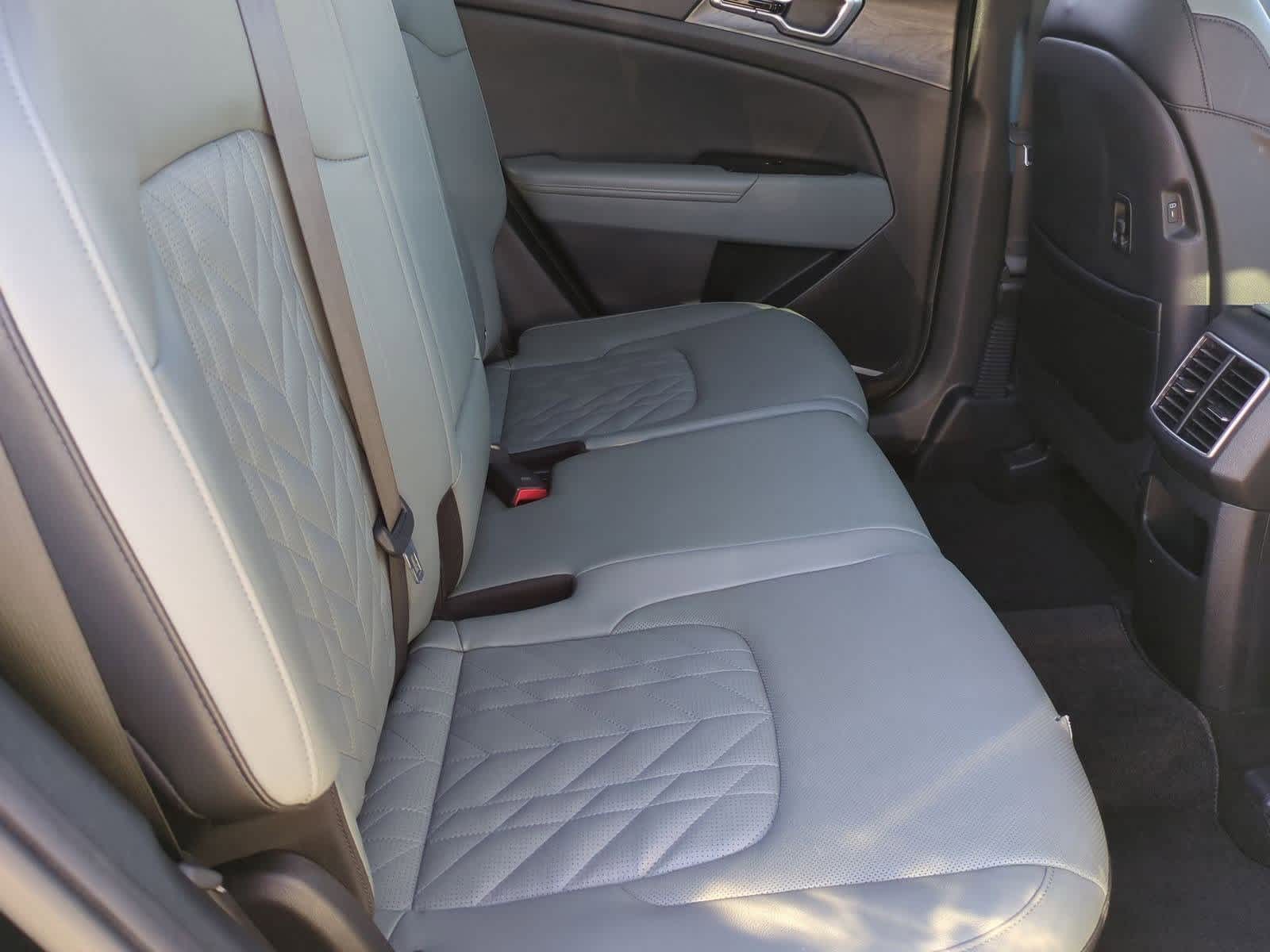 Thumbnail: 2023 Kia Sportage - 20