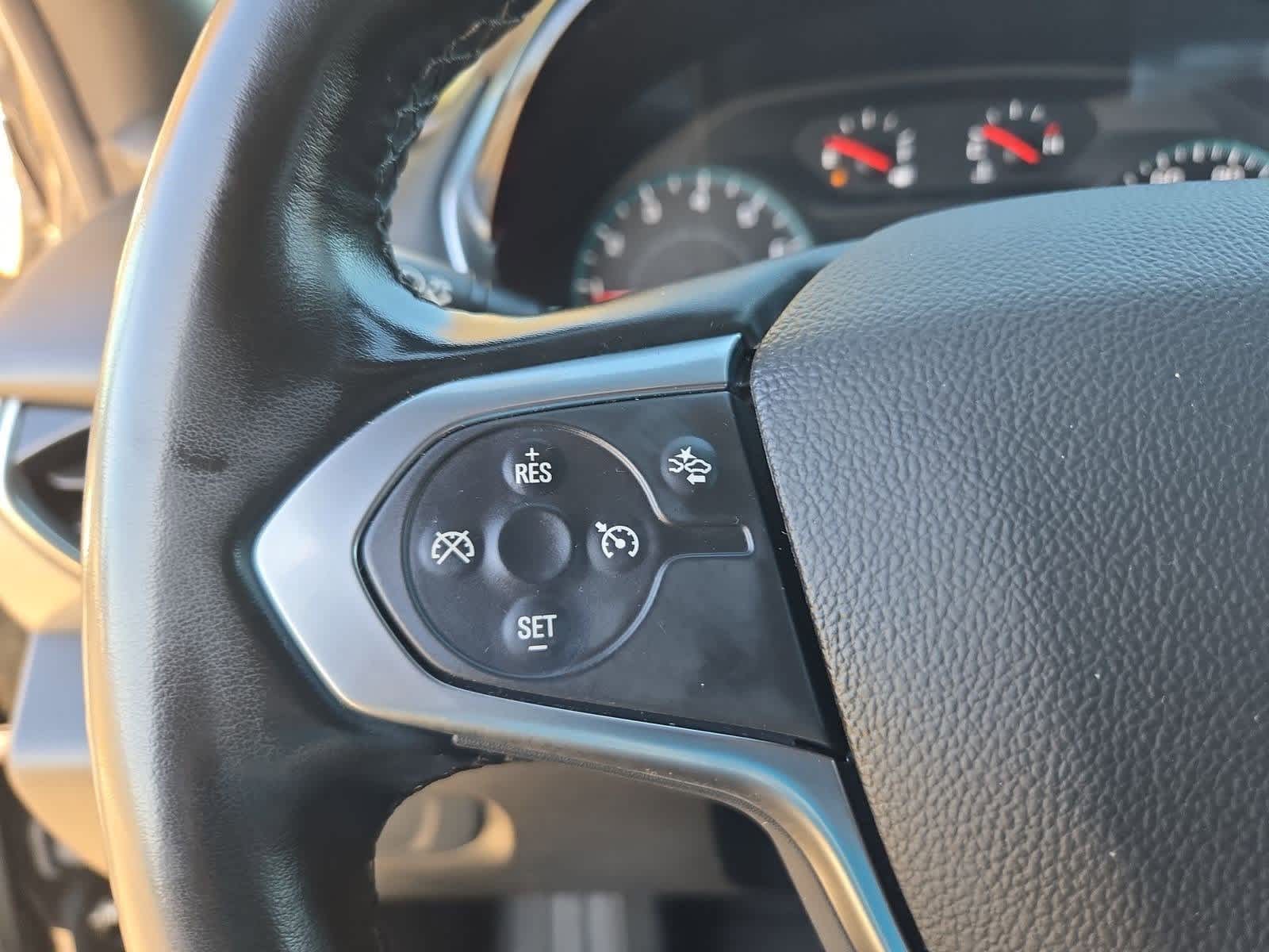 Thumbnail: 2023 Chevrolet Traverse - 23