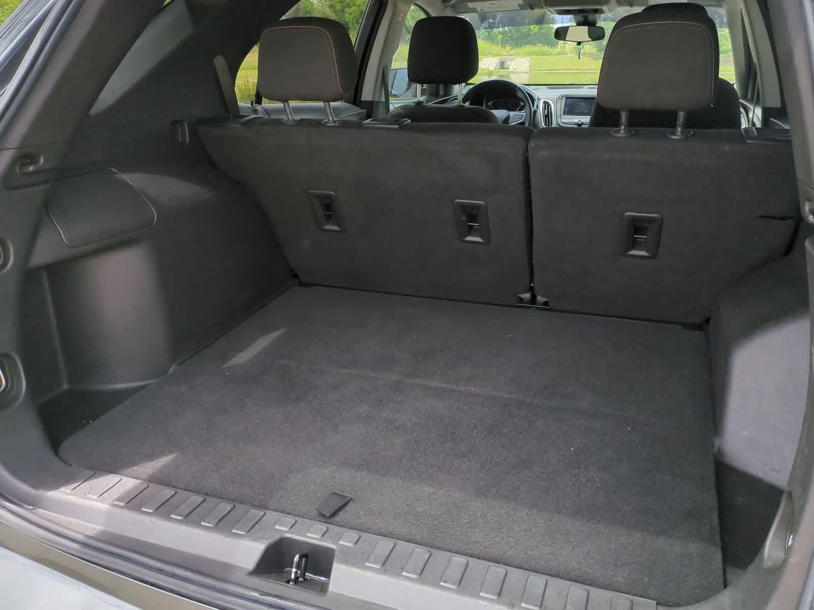 Thumbnail: 2021 Chevrolet Equinox - 31