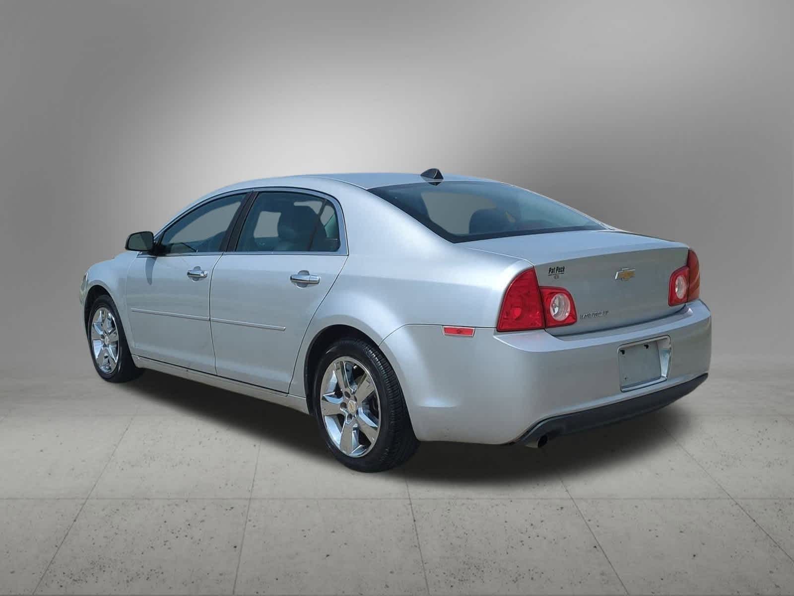 Thumbnail: 2012 Chevrolet Malibu - 4
