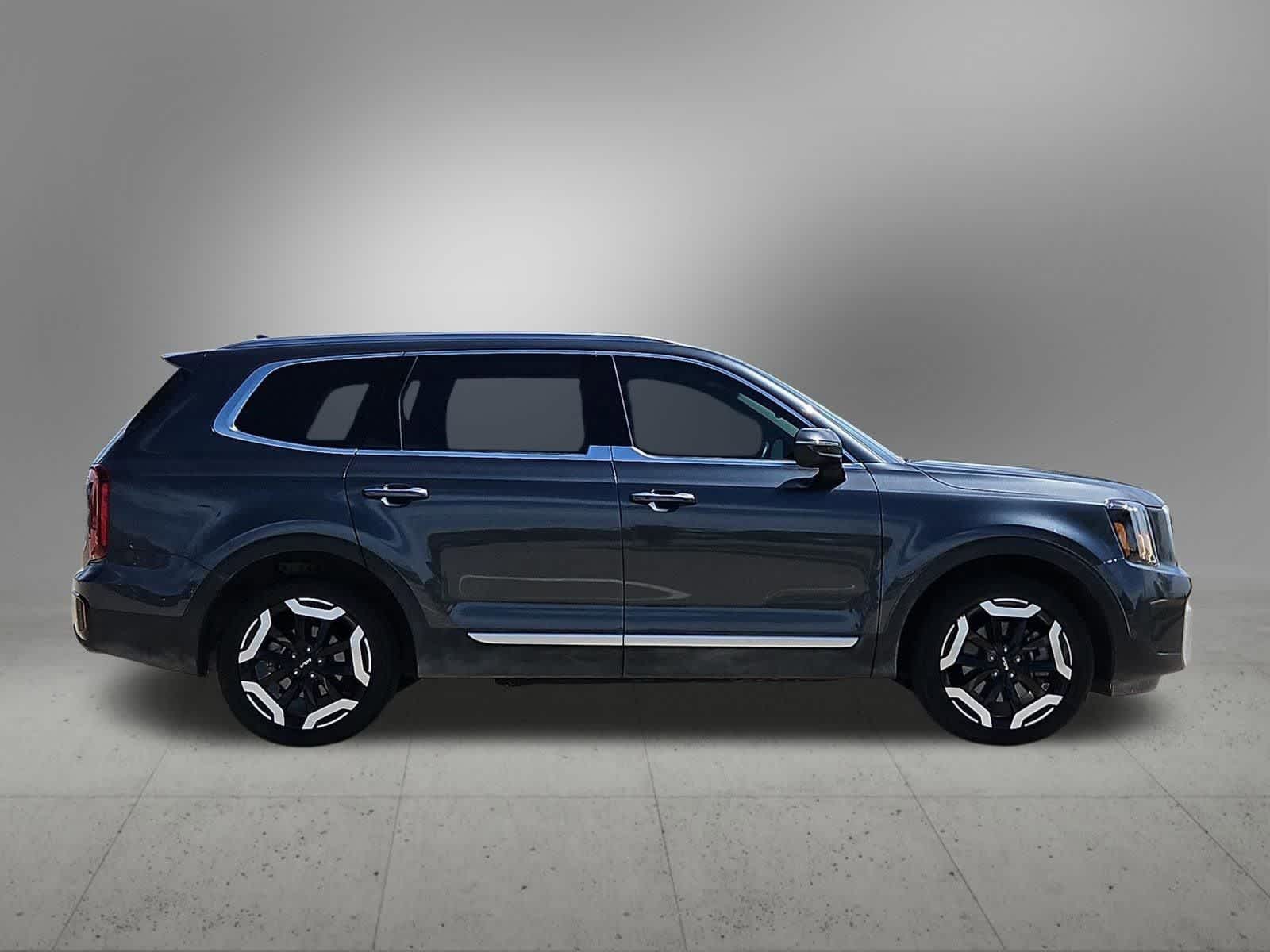 Thumbnail: 2024 Kia Telluride - 13