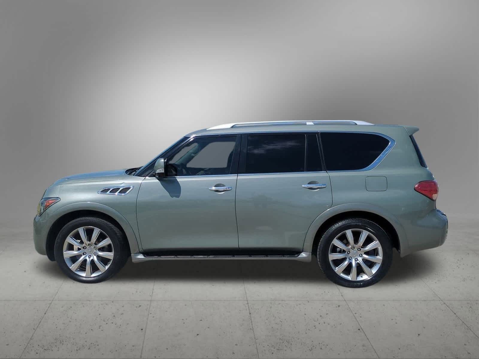 2011 Infiniti QX56 photo 3