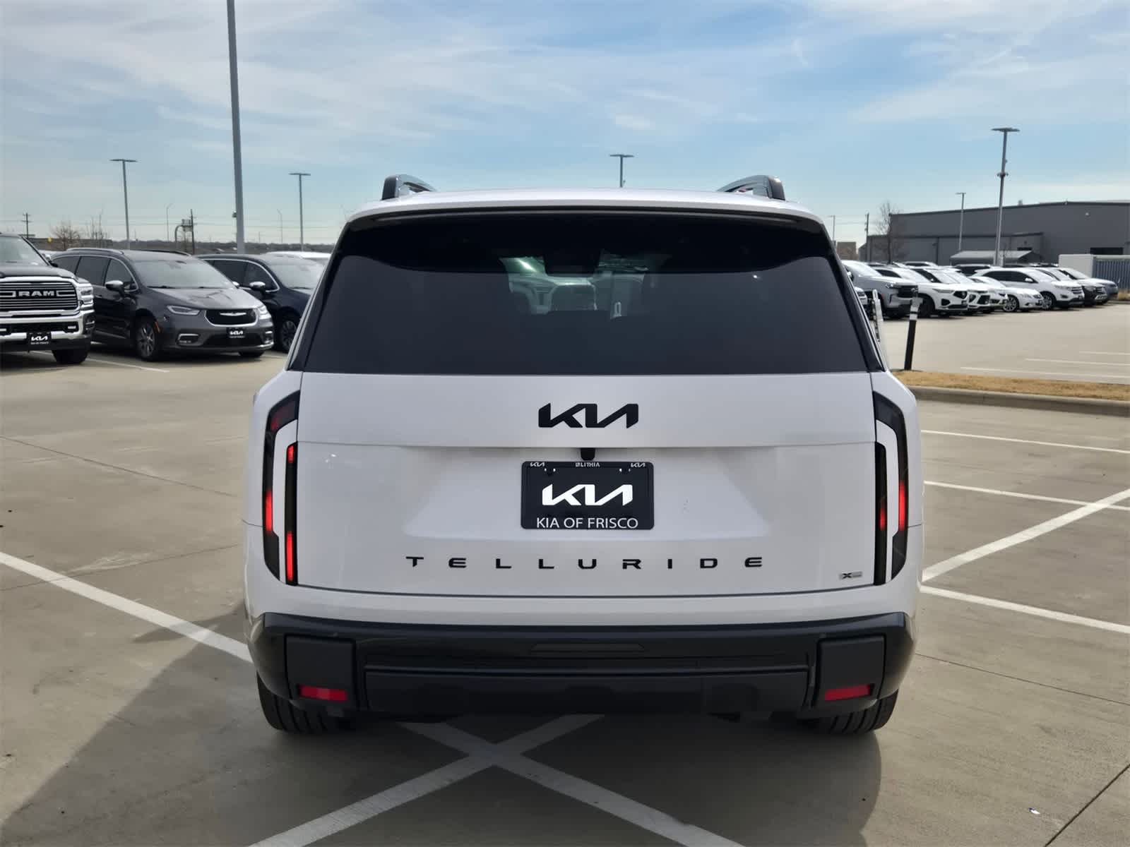 Thumbnail: 2027 Kia Telluride - 4