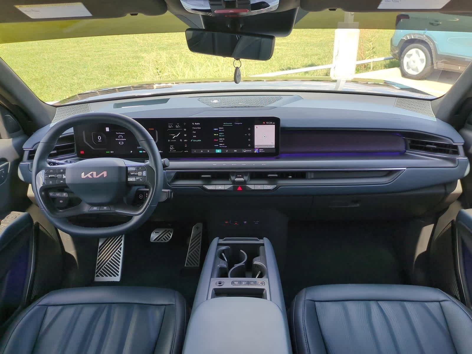 Thumbnail: 2024 Kia EV9 - 13