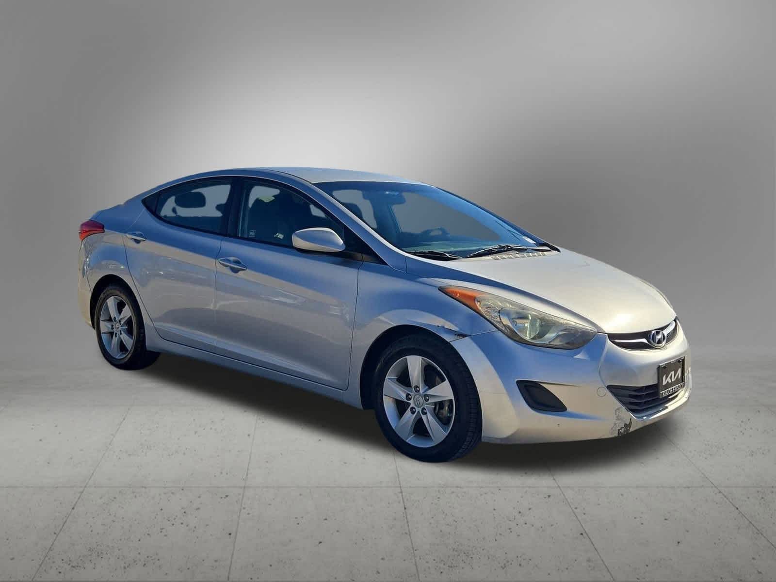 Thumbnail: 2013 Hyundai Elantra - 8