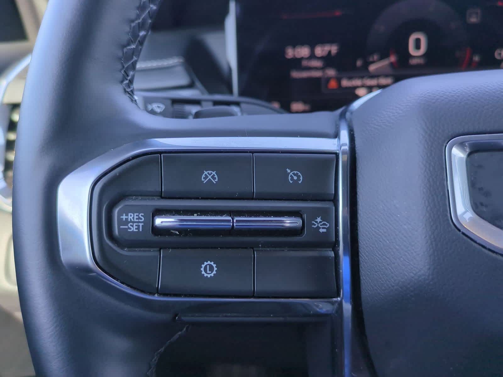 Thumbnail: 2025 GMC Acadia - 22