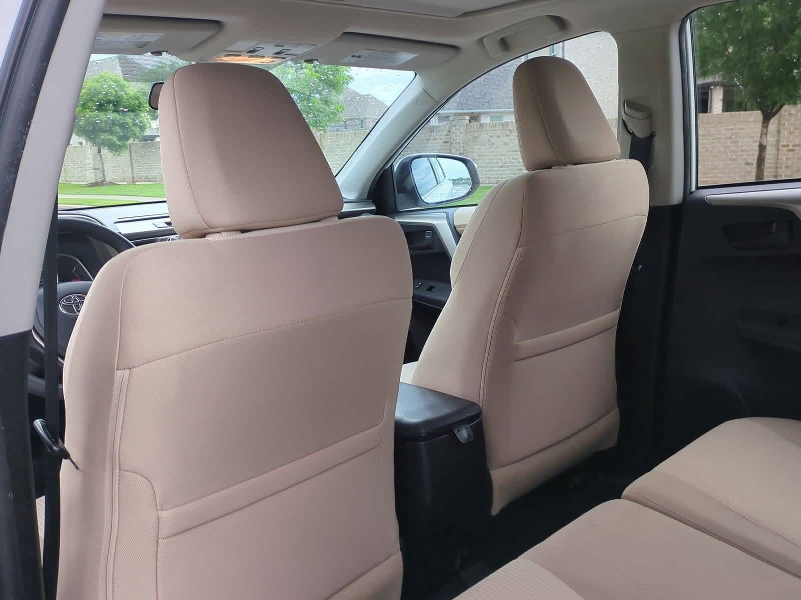Thumbnail: 2013 Toyota RAV4 - 18