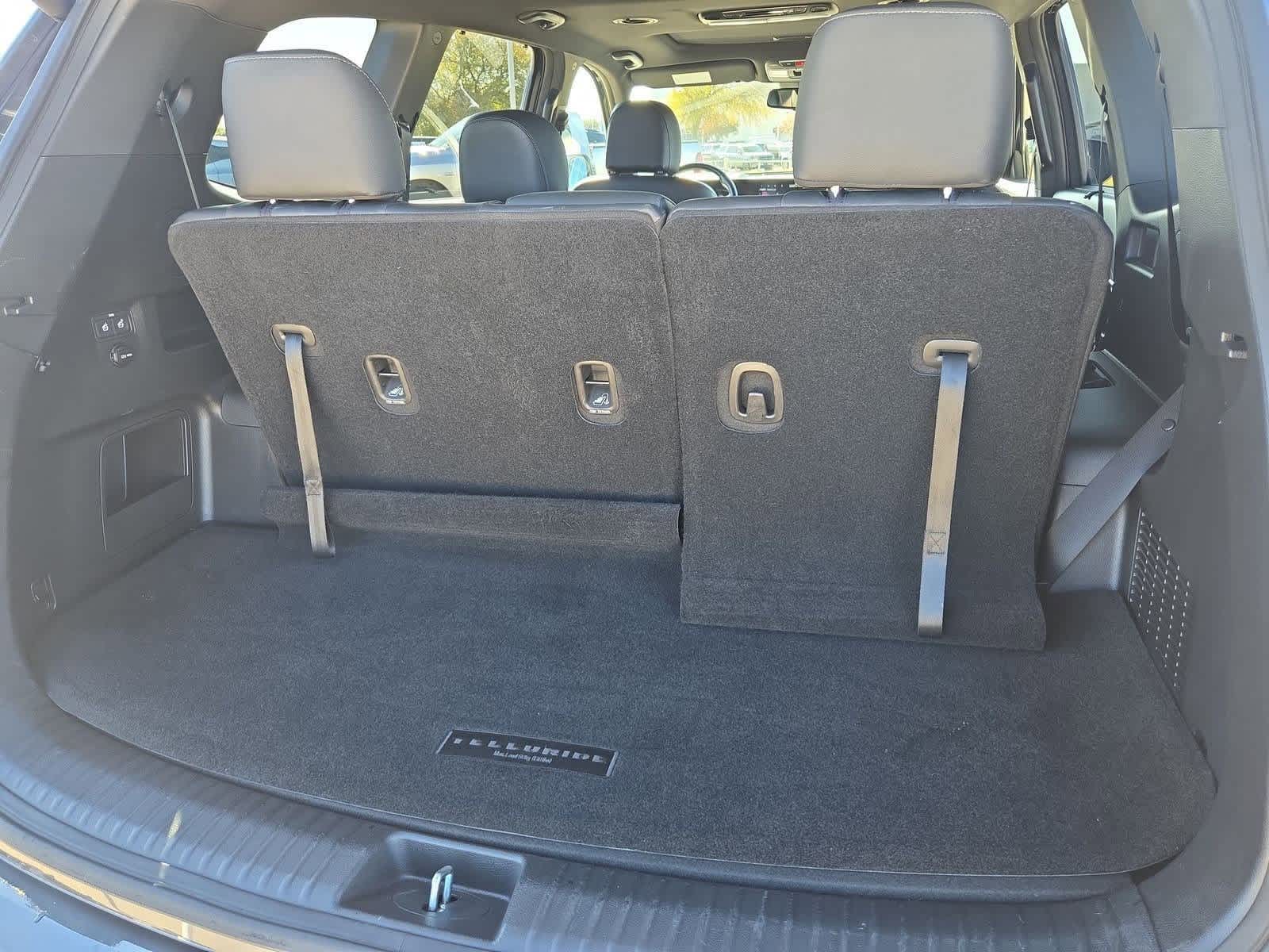 Thumbnail: 2023 Kia Telluride - 34