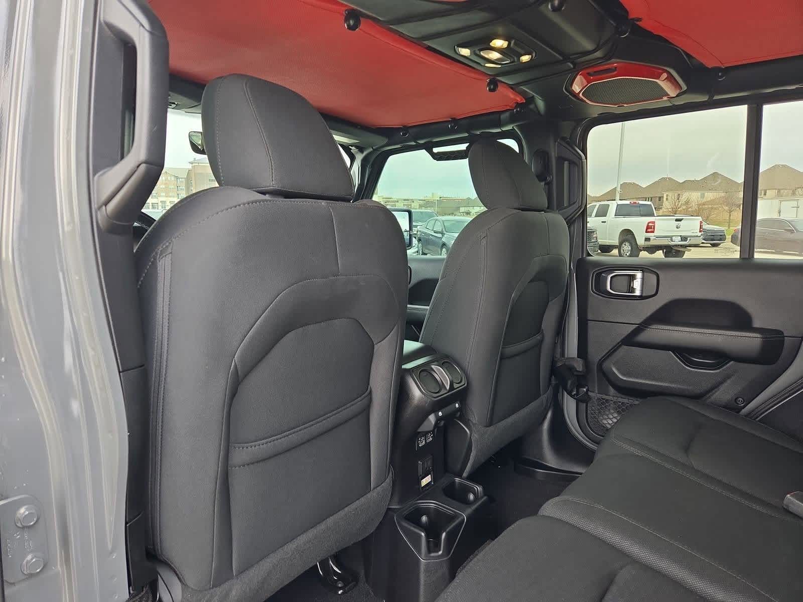 Thumbnail: 2020 Jeep Wrangler - 16