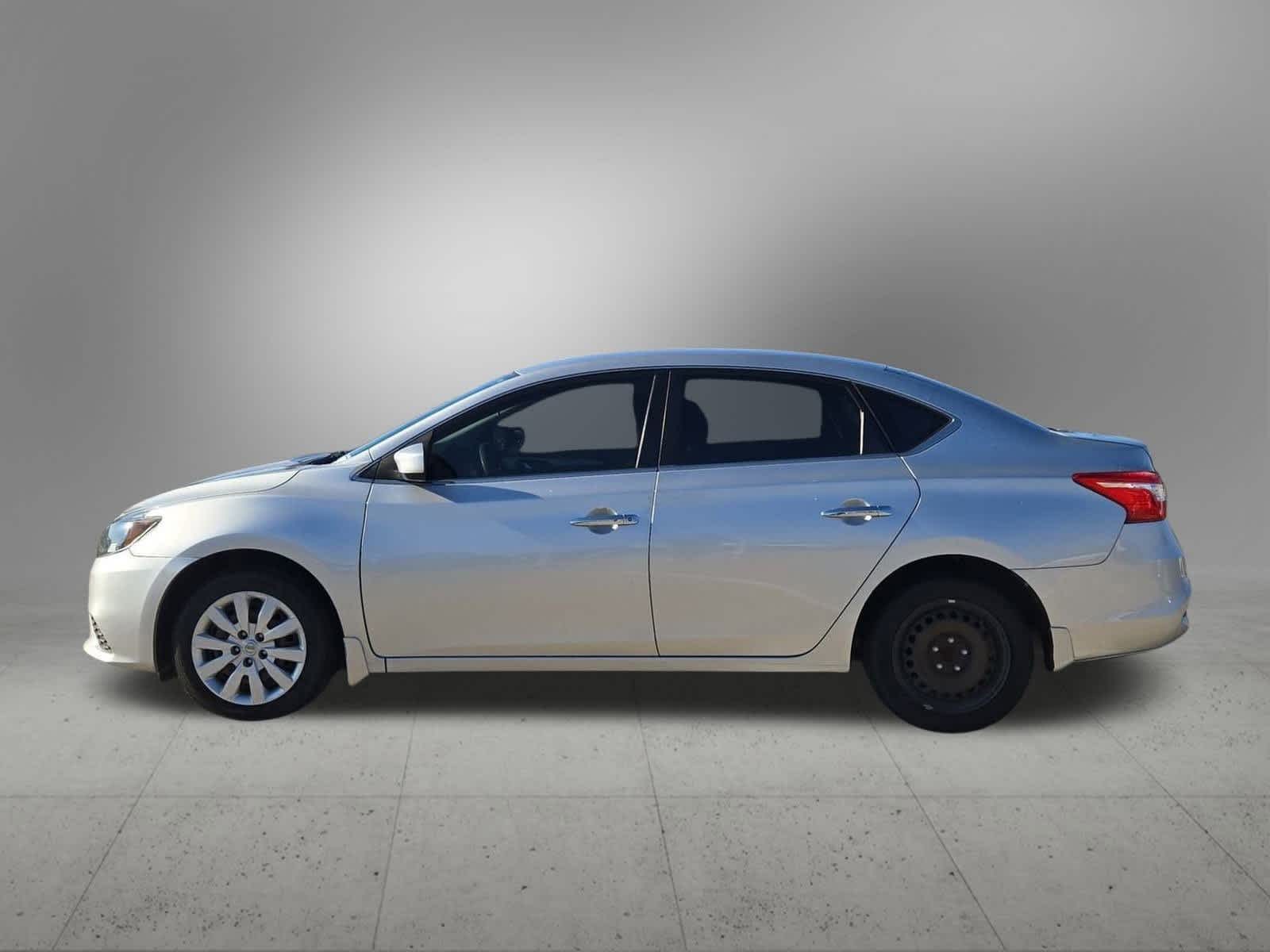 Thumbnail: 2019 Nissan Sentra - 3
